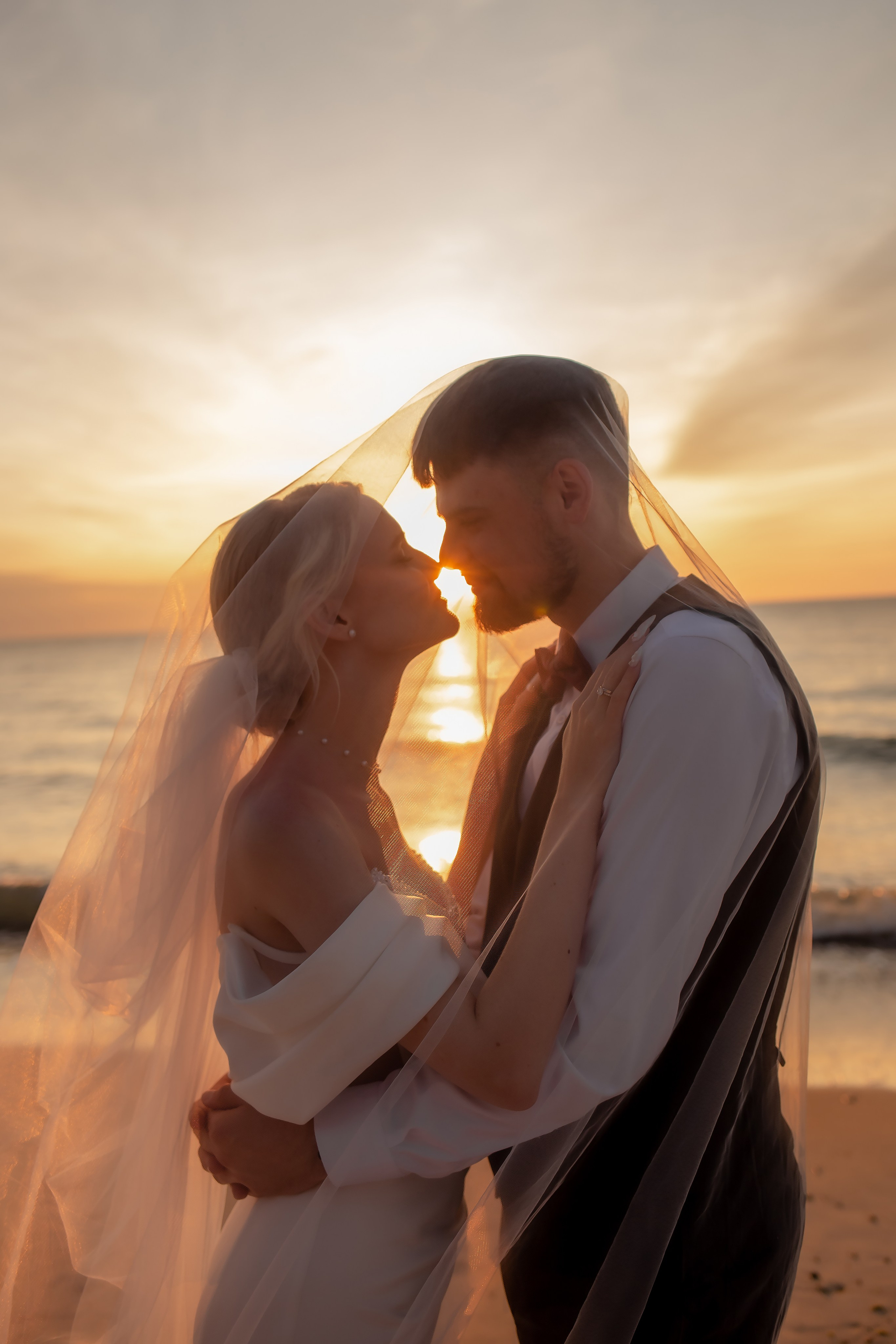 Александра и Влад. На закате. Фотограф в Калининграде Решетникова Алина