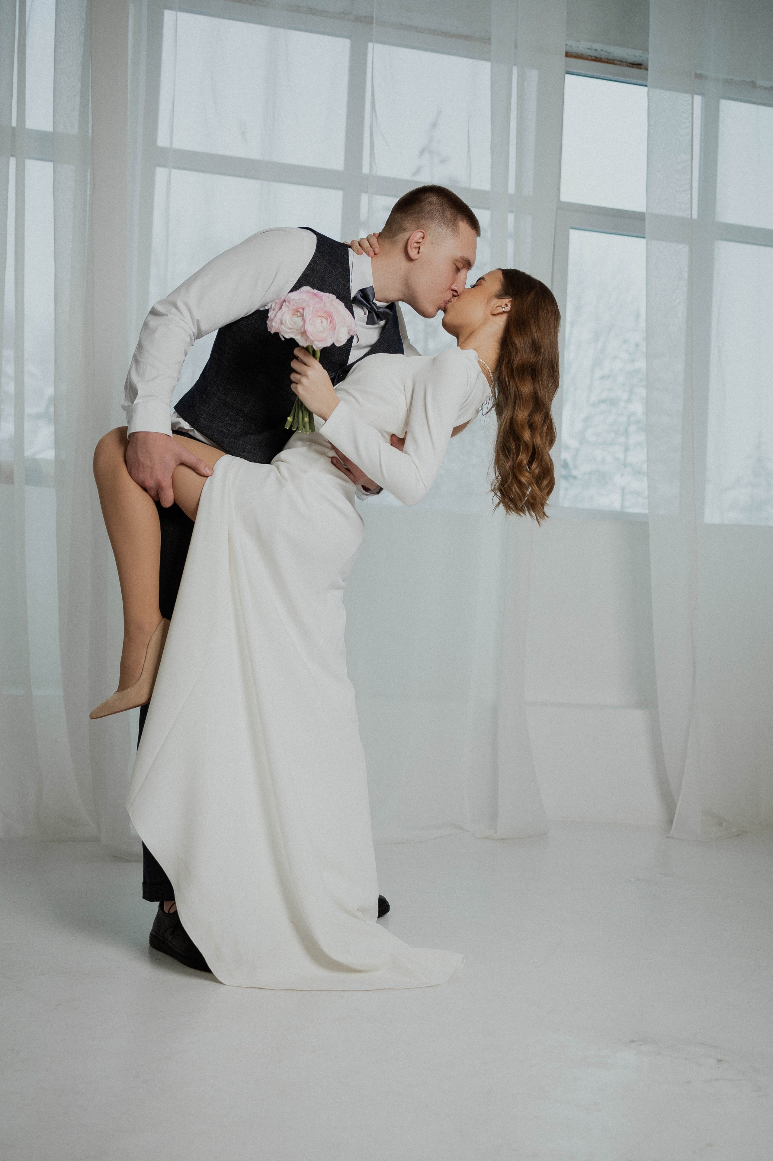 Арина & Никита. Фотостудия. Фотограф Уфа Башкирия Мухаметянова Алина. Свадебный семейный портретный