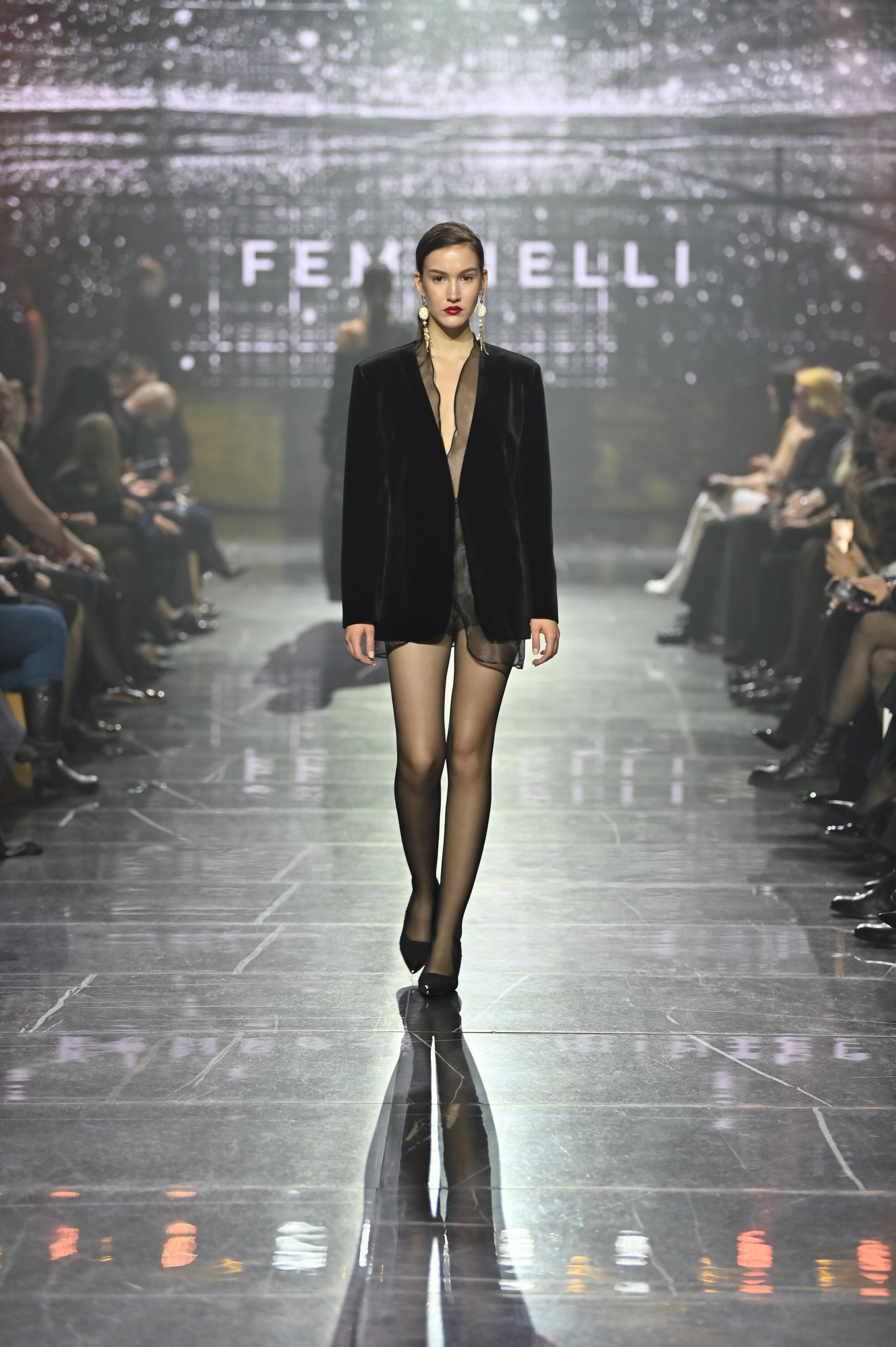 ART | FASHION | PODIUMS |SHOW