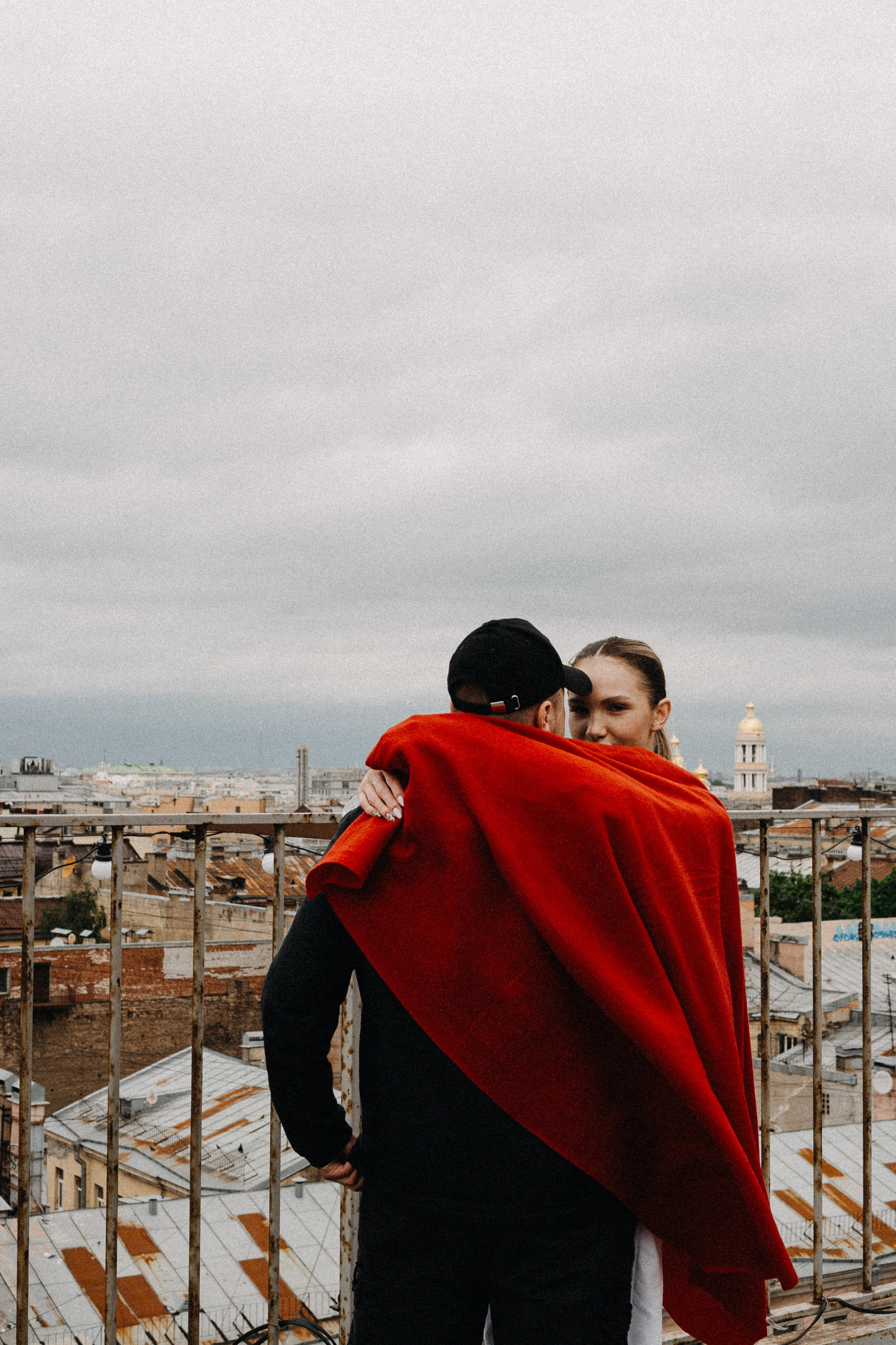 МЫ ГУЛЯЛИ ПРО КРЫШАМ ПИТЕРА. Профессиональный фотограф, Санкт-Петербург — Виктория Богомолова