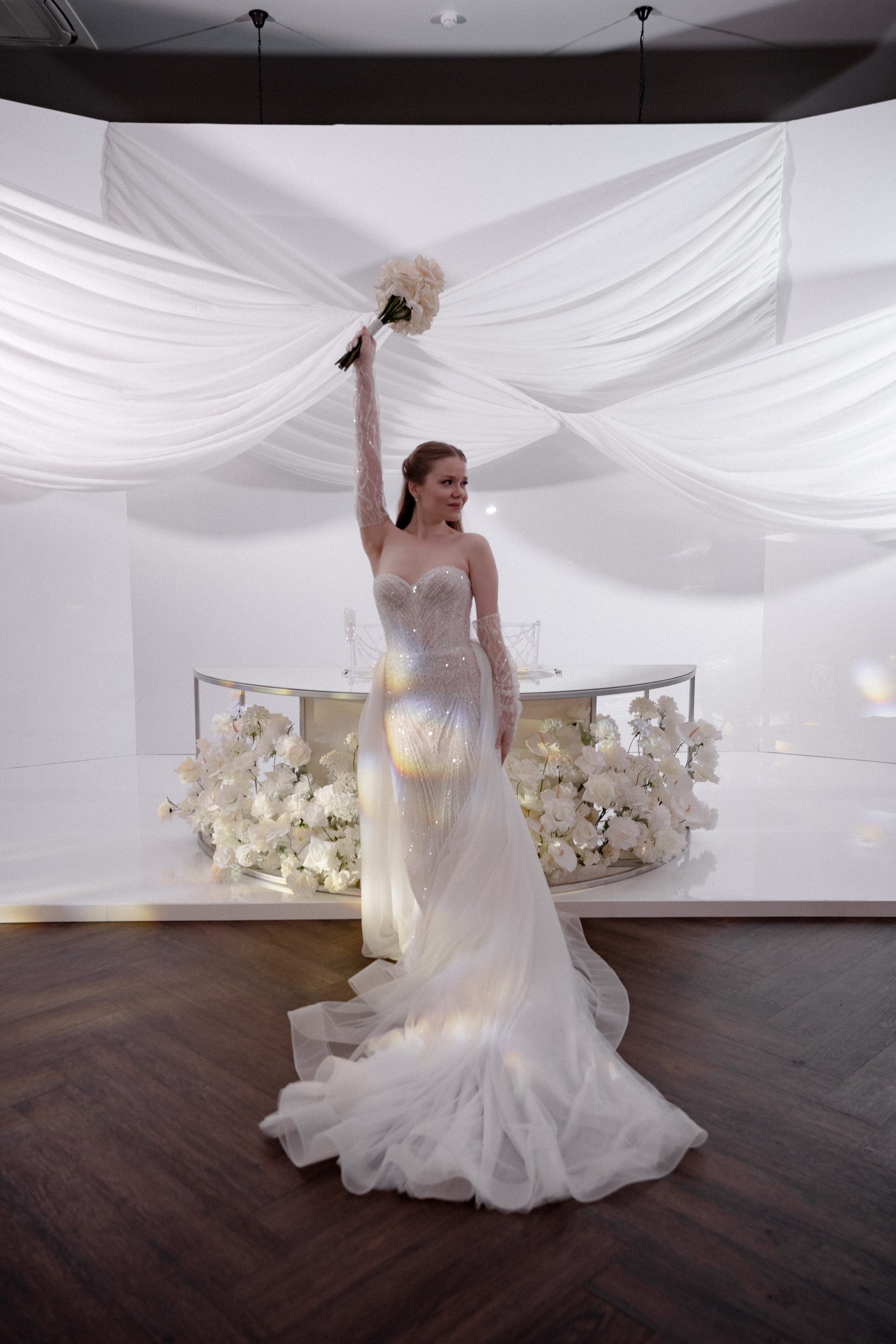 СВАДЕБНАЯ СЬЕМКА СБОРОВ В ОТЕЛЕ И ВЫЕЗД НА ЦЕРЕМОНИЮ (СНЯТО В СИБИРЕ В НИЖНЕВАРТОВСКЕ). Профессиональный фотограф, Санкт-Петербург — Виктория Богомолова