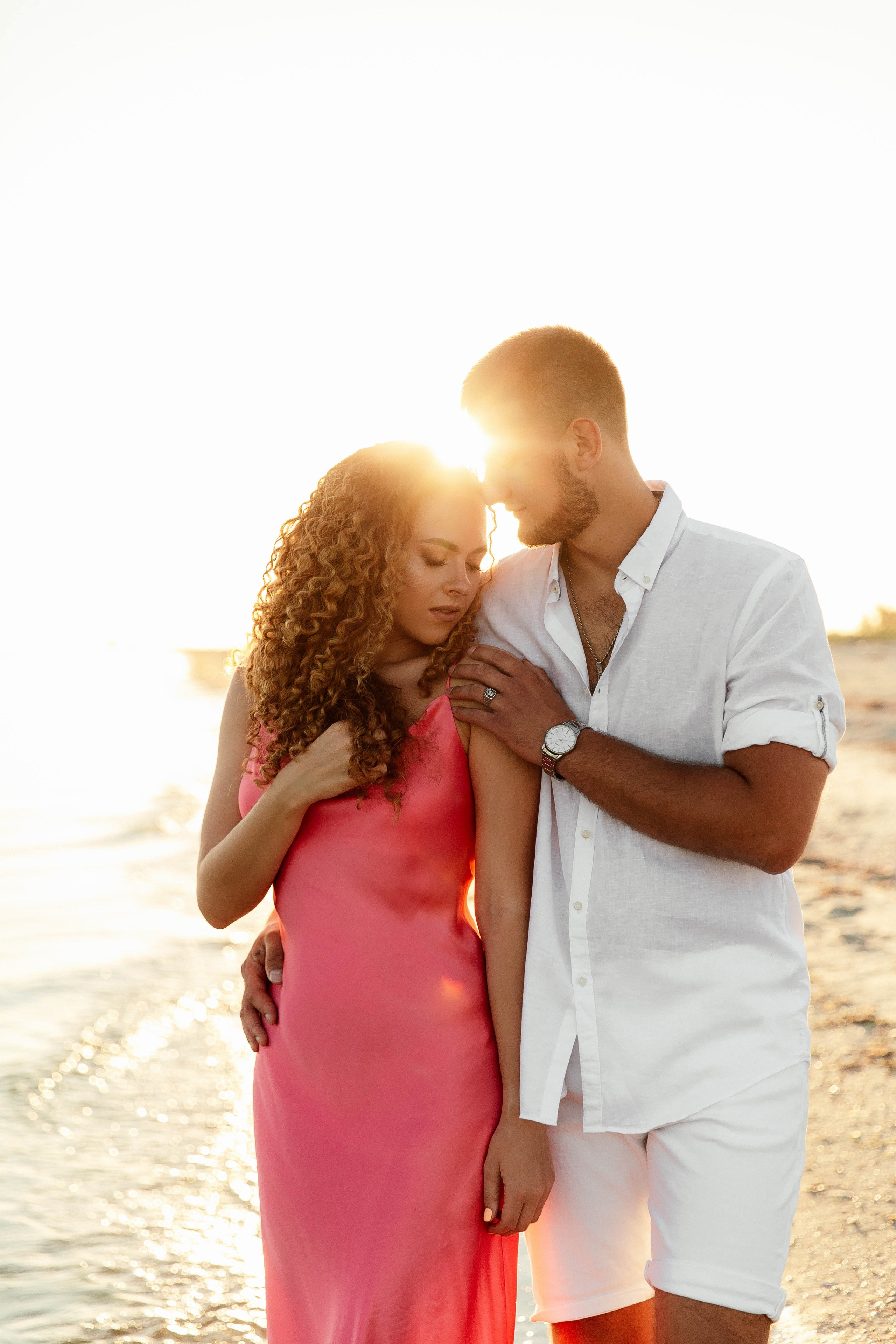 Красивая love story фотосессия на закате у моря. Свадебный фотограф и видеограф Краснодар, Ростов, Сочи, Новороссийск