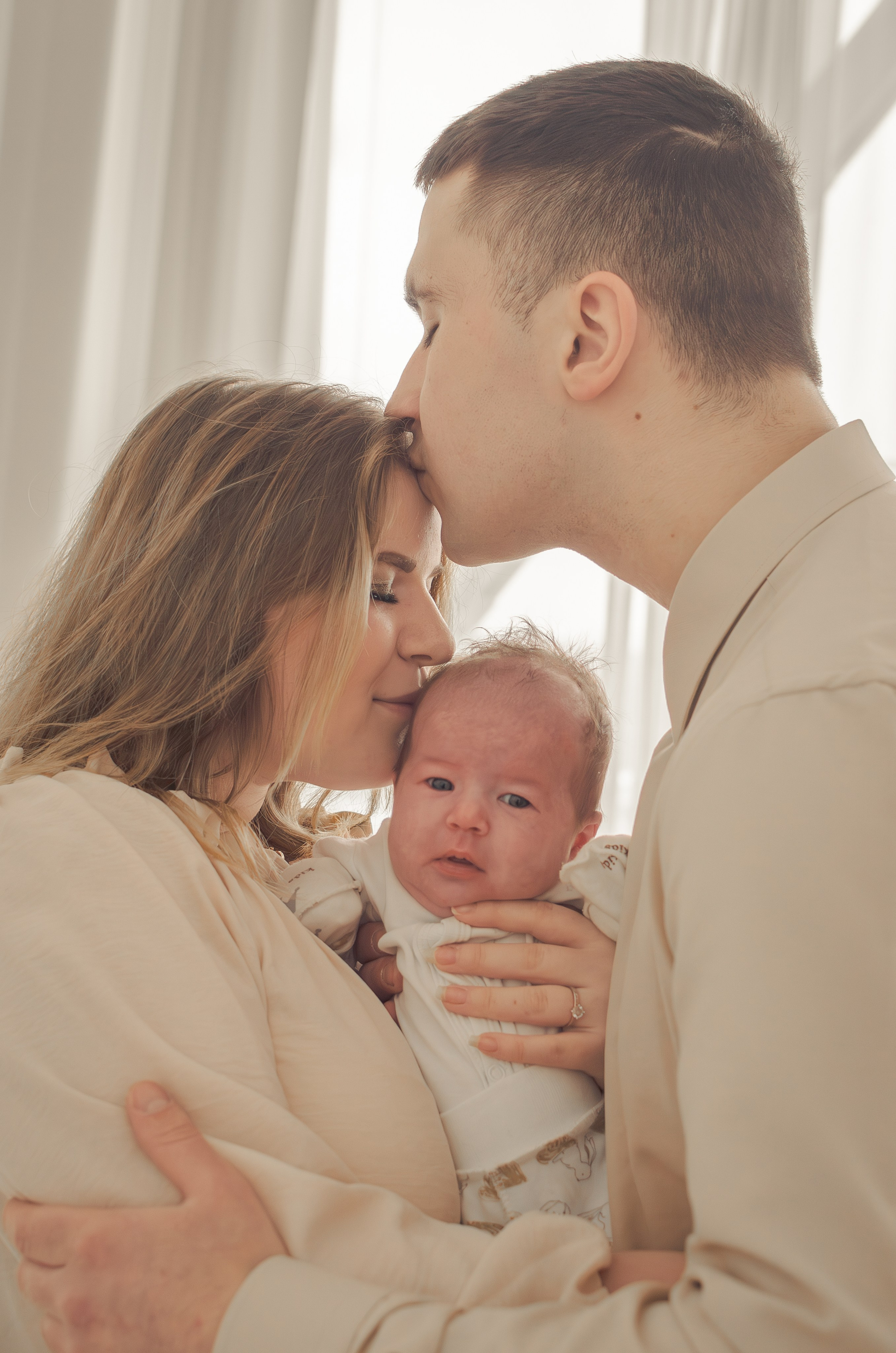 Даша, Ярослав и их малышка Алла. Свадебный фотограф в Сергиевом Посаде недорого Ольга Гузанова