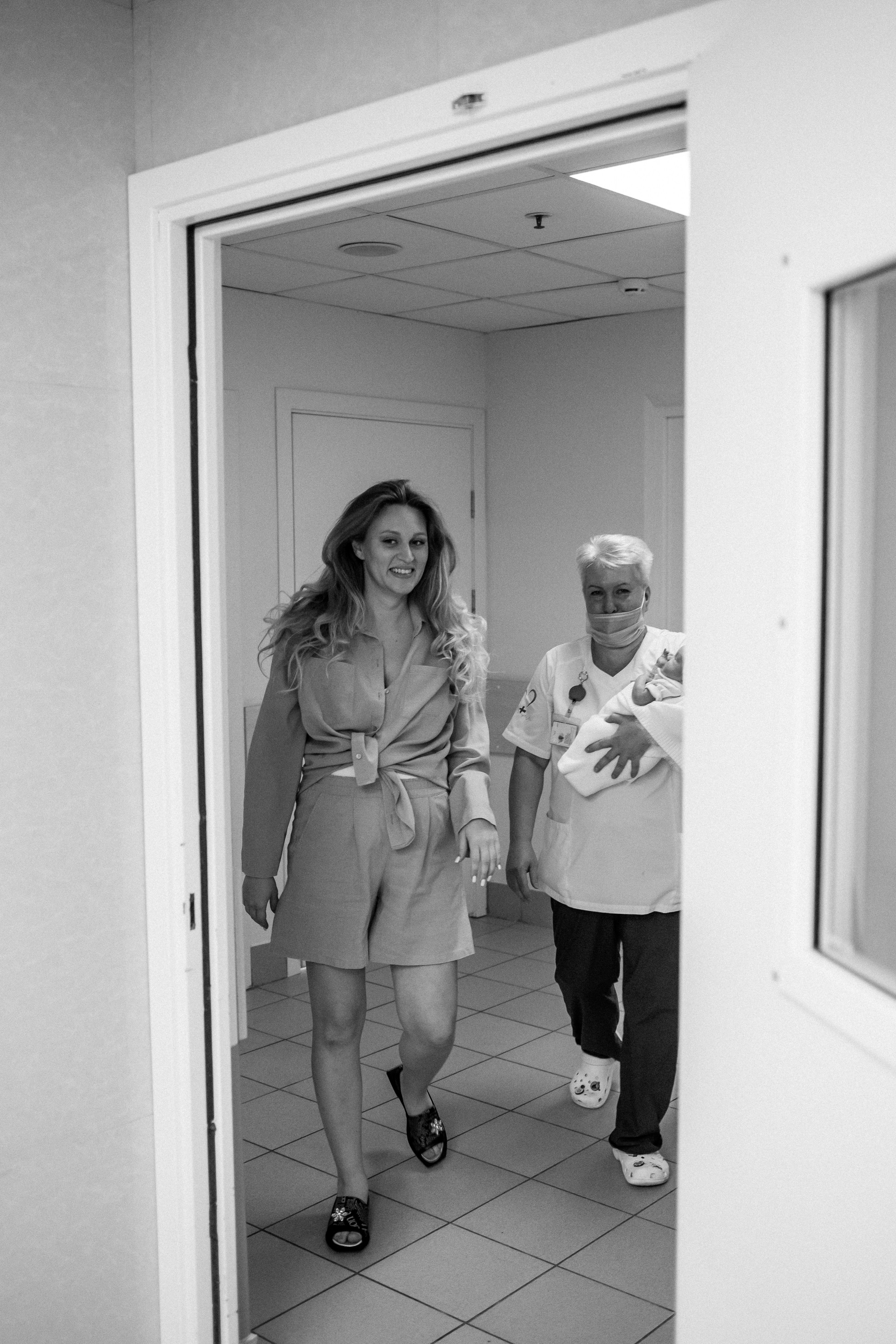 Выписка Анны с малышом Федором. Семейный фотограф Николаева Ольга