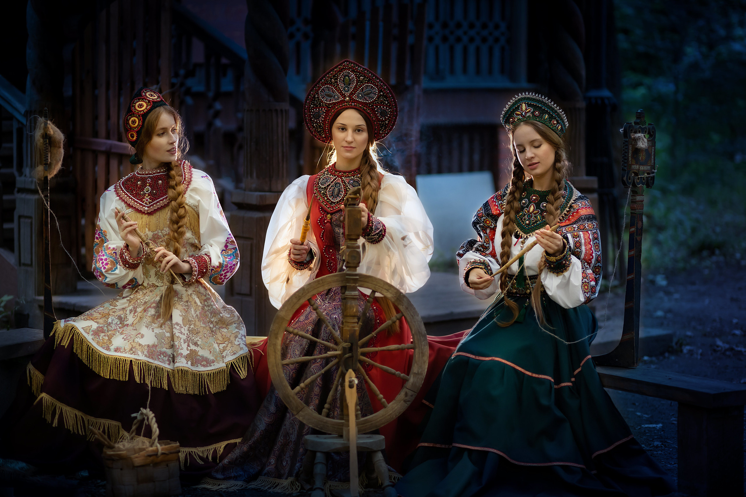 Сайт фотографа Елены Мигачевой. Сказочный фотограф , дизайнер костюмов и украшений