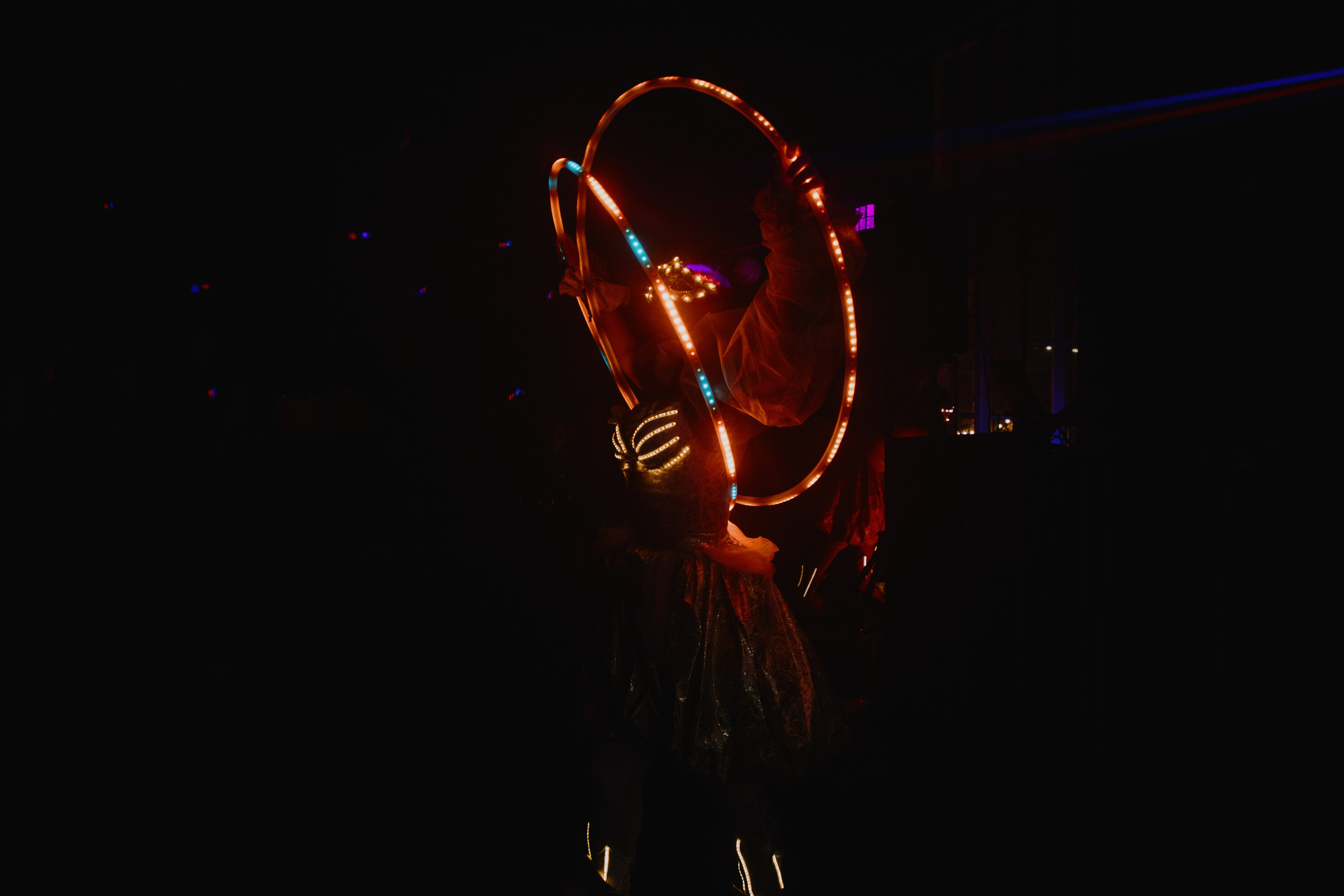 See `You Perfume. Фотограф в Москве и Санкт-Петербурге Дарина