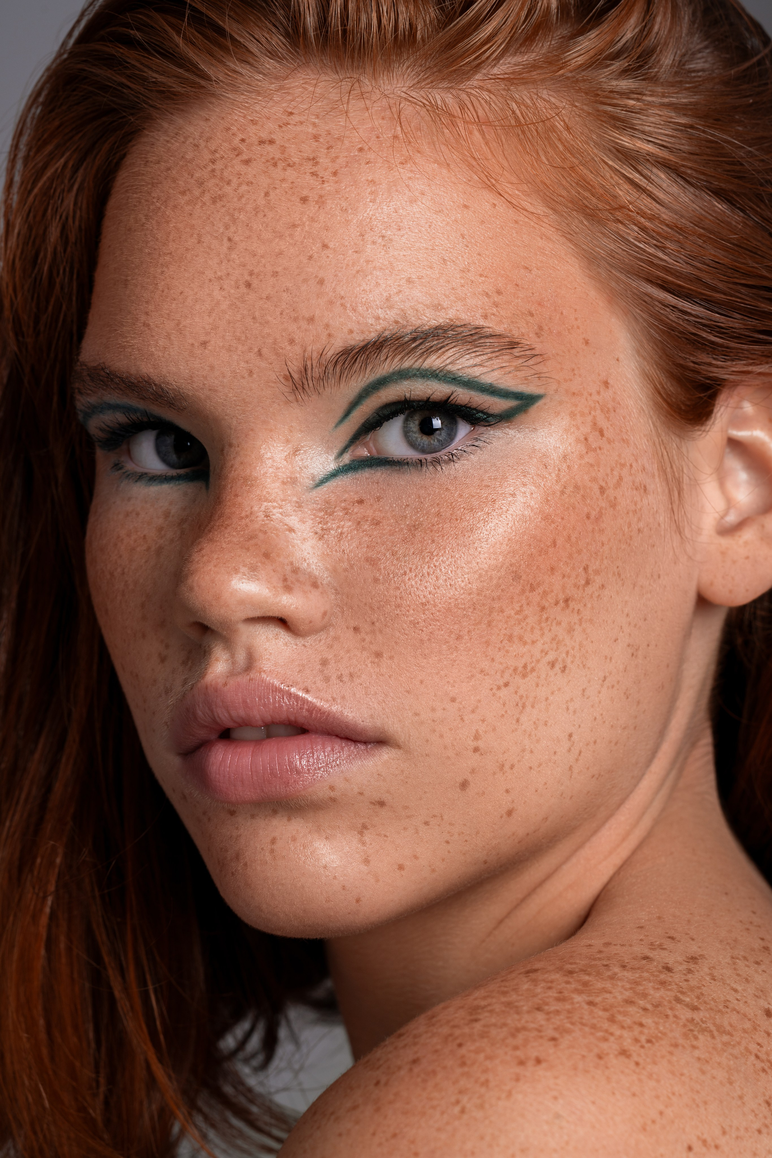 Beauty. Retusher Maryia Buhai