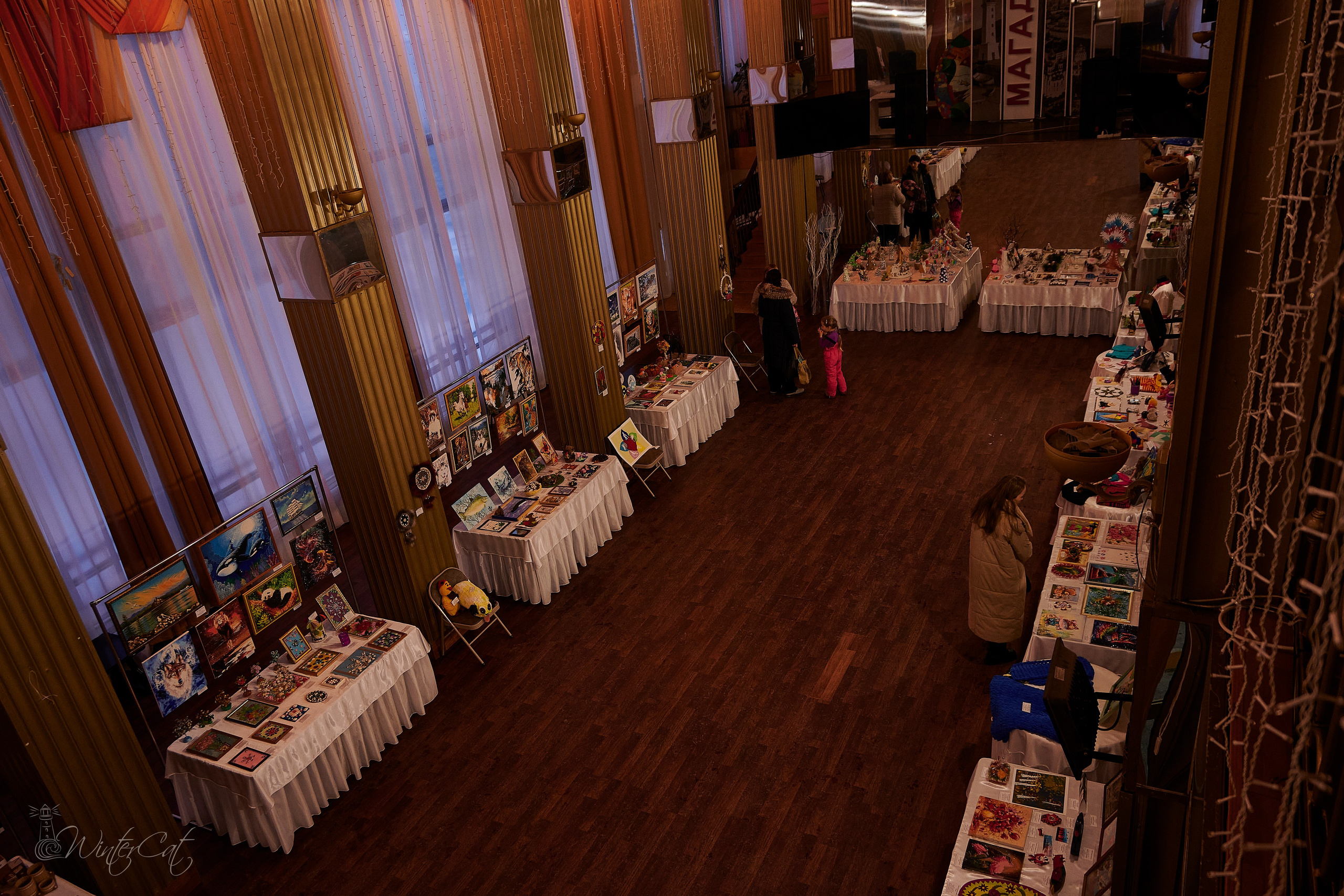 Ярмарка 07.12.24. Портретный и репортажный фотограф в Магадане Андрей Нефедов WinterCatPhoto