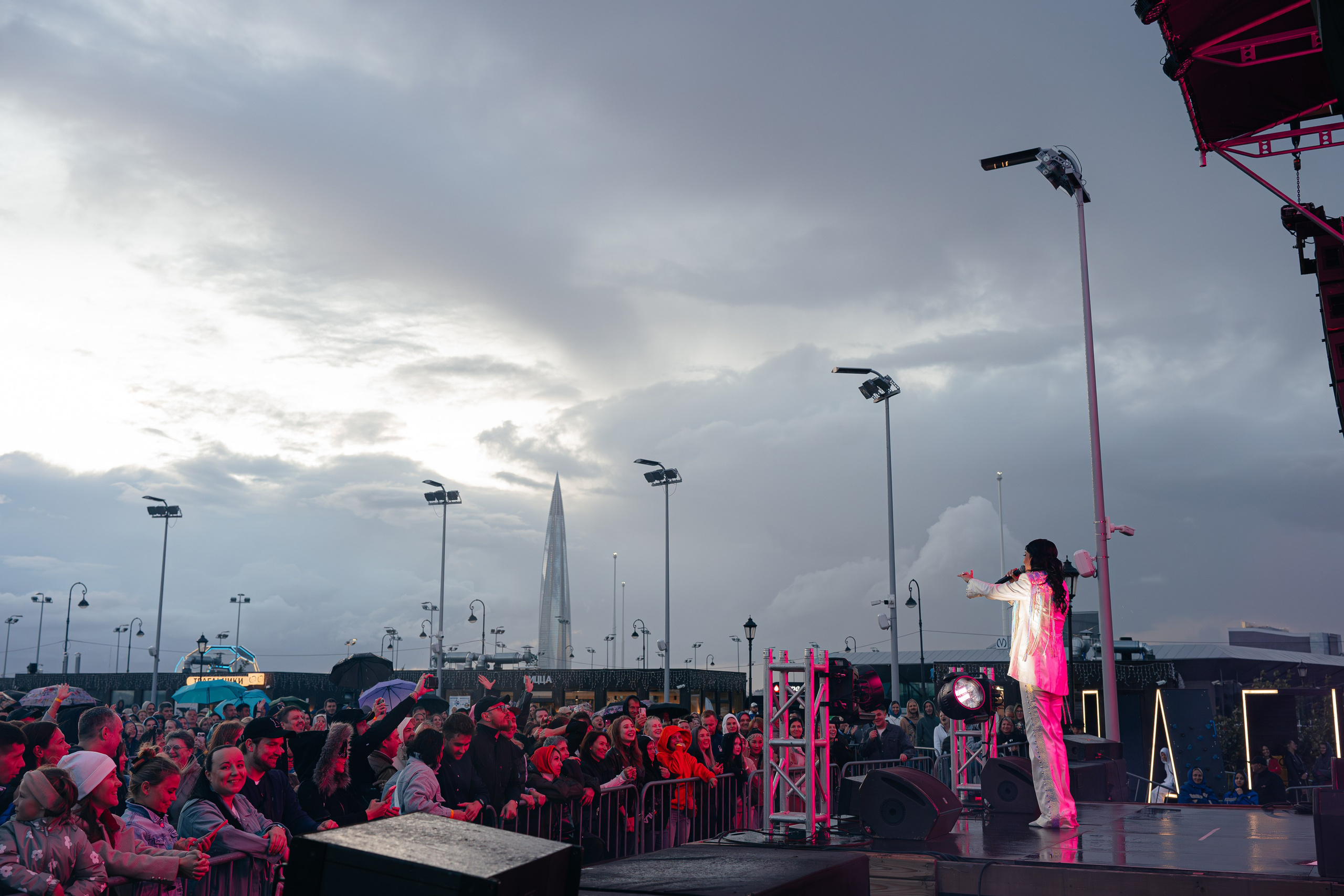Концерт Светы. Коммерческий фотограф в Санкт-Петербурге Анна Кобзарь