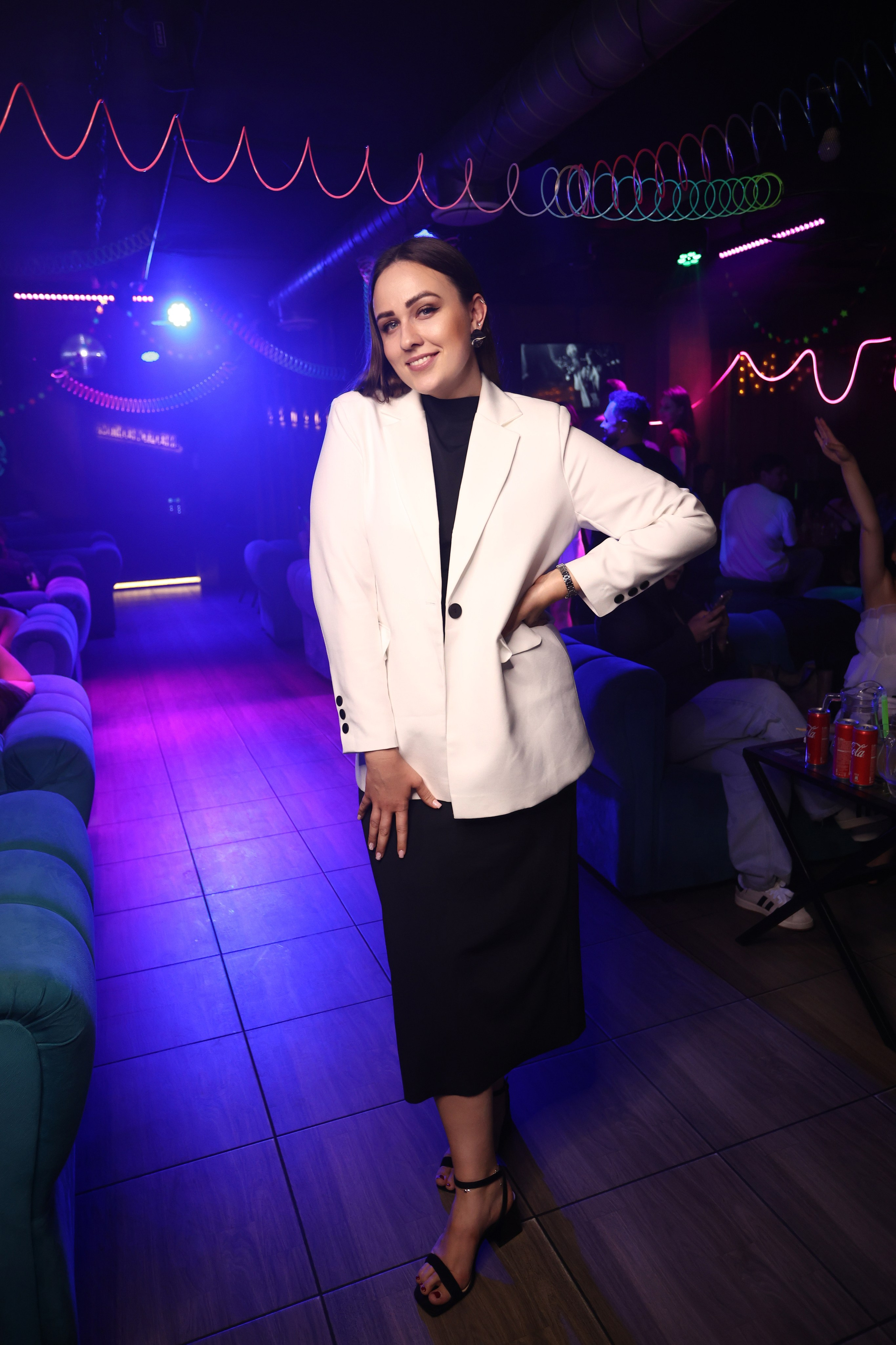 Neon Party 01.08.25. Мята Спортивная — Кальянная, караоке, бар в Минске