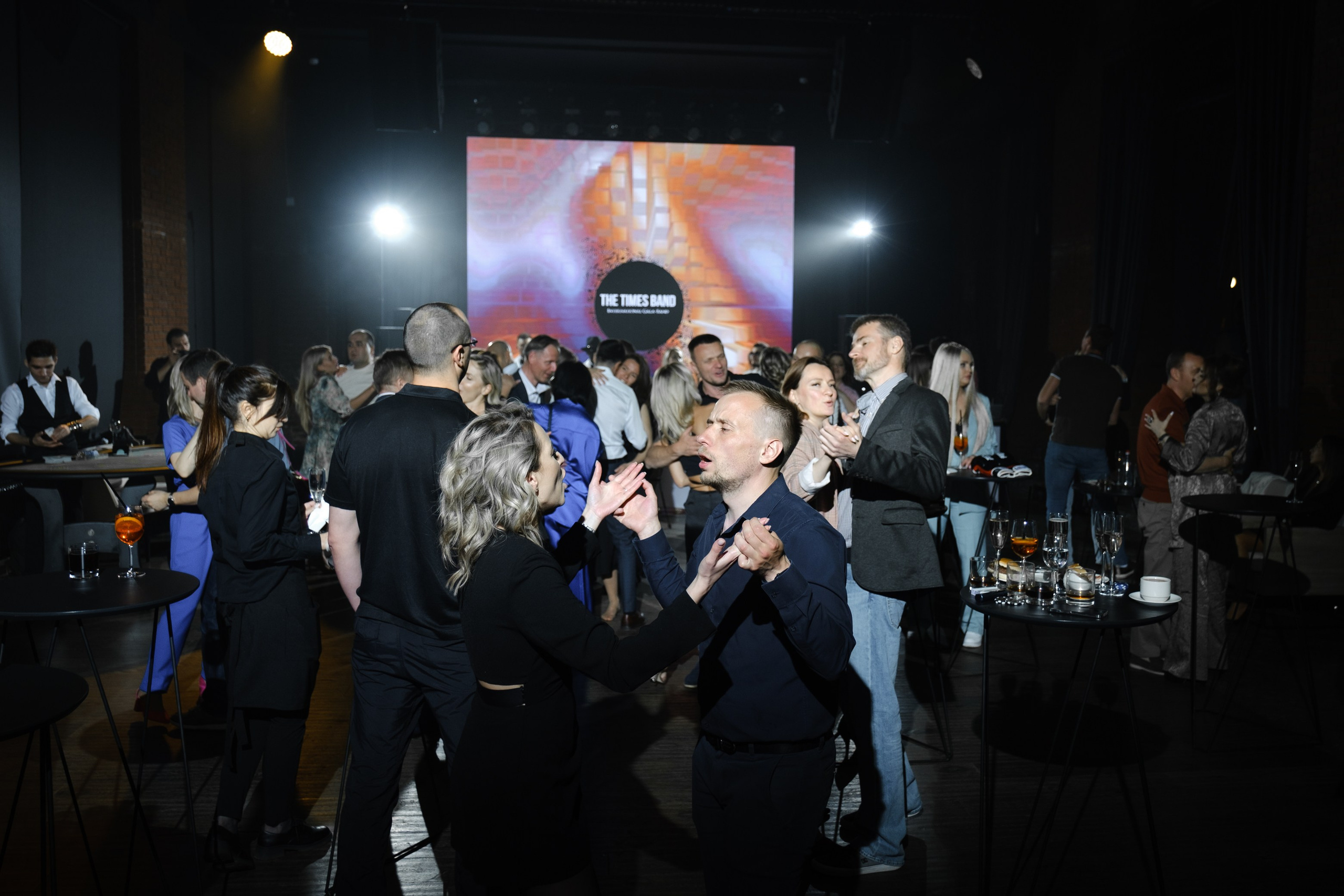 MJ Hall. Главная