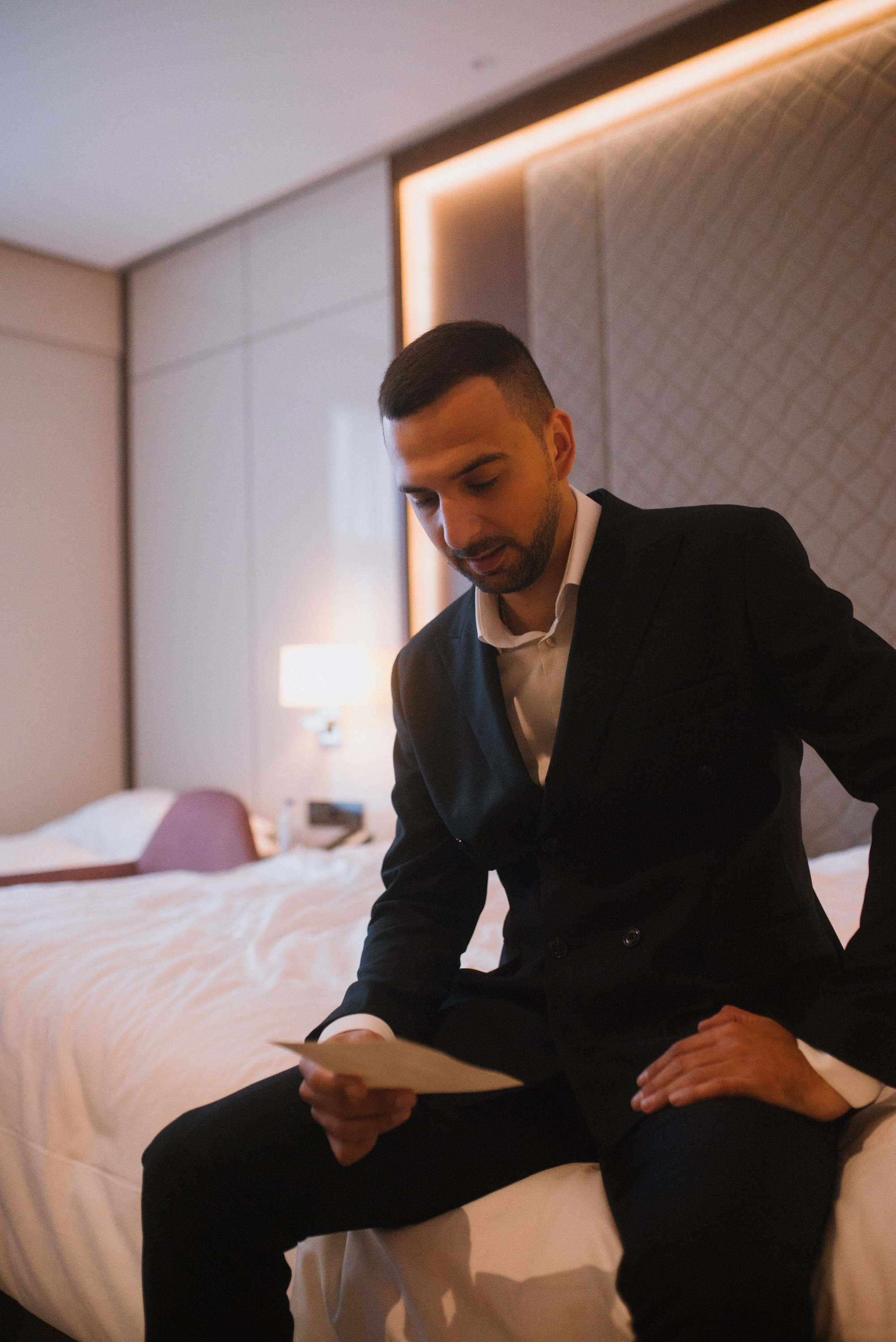 Александр & Ирина (отель/роспись). Свадебный, семейный, женский фотограф в Москве, Мытищах, Королёве Ксения Узилле