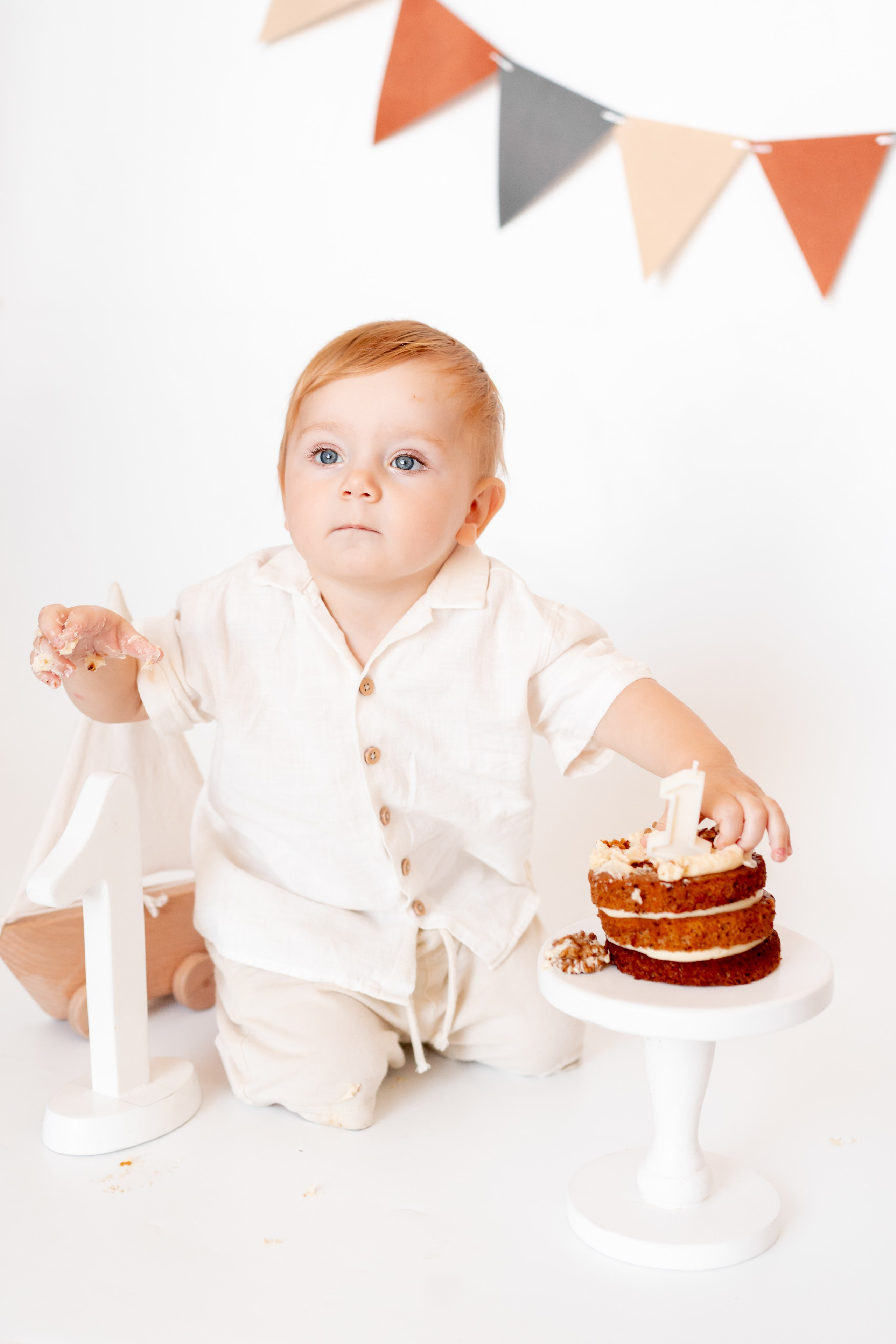 Крушение торта, Smash cake. Детская, семейная фотостудия в Санкт-Петербурге