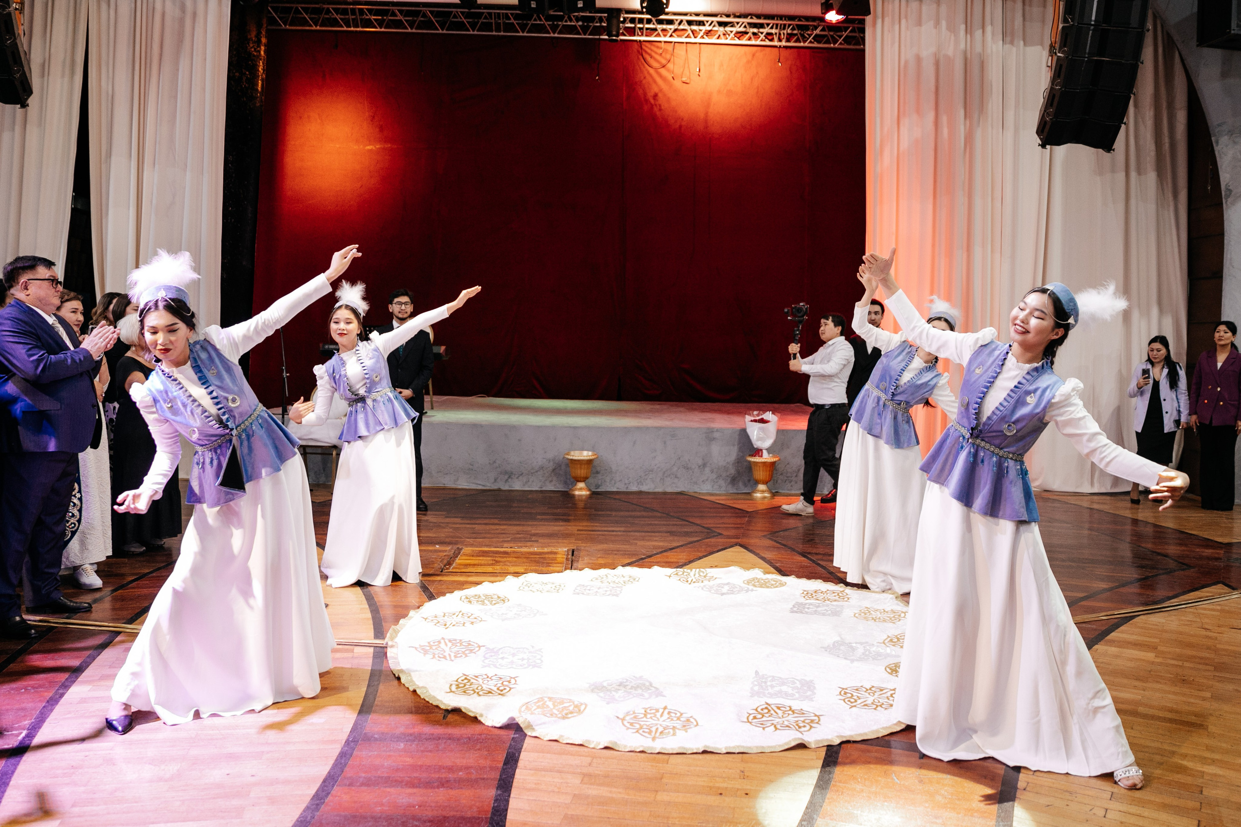 Свадебный банкет Абылайхан и Меруерт. Akkanatart.kz
