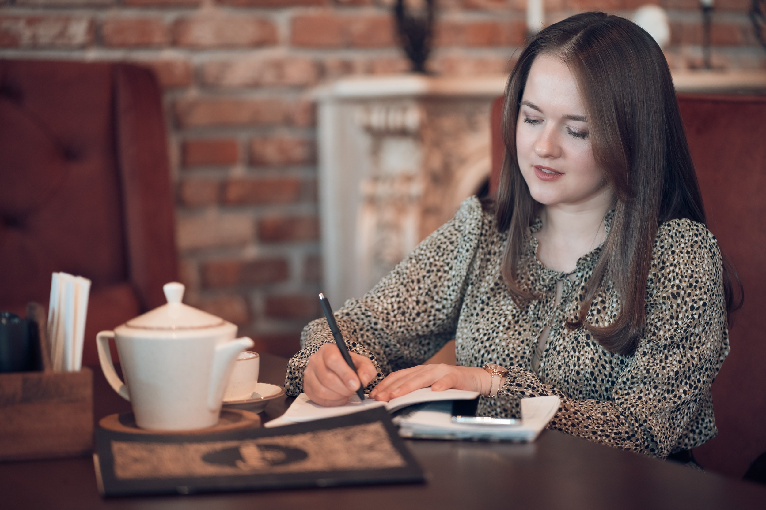 Контент история для дизайнера в гастро бар «Брауни». Церковный фотограф Севастополь