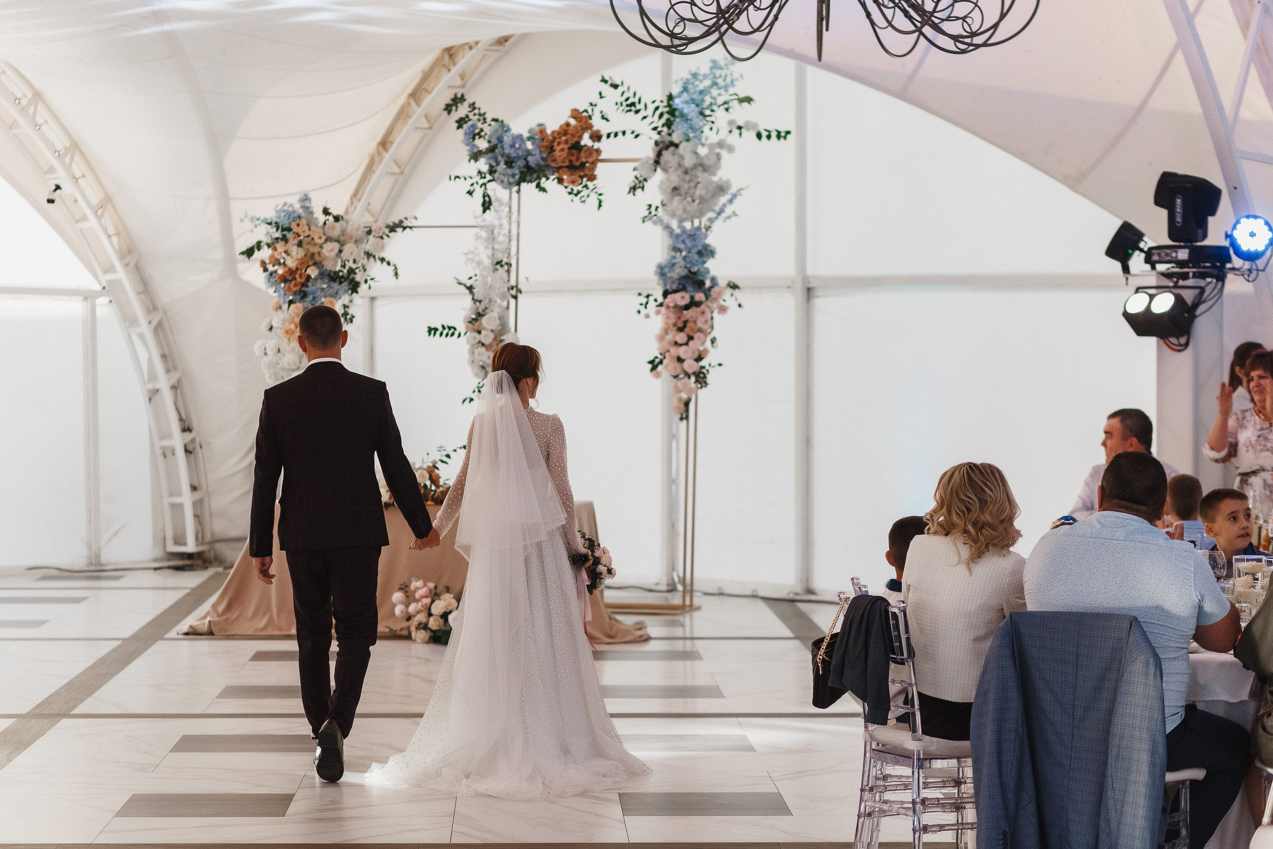 Идиллия в природе: Волшебство отдыха в загородном клубе 'Golden Horse'. Свадебный и семейный фотограф в Таганроге Бакарюк Антон