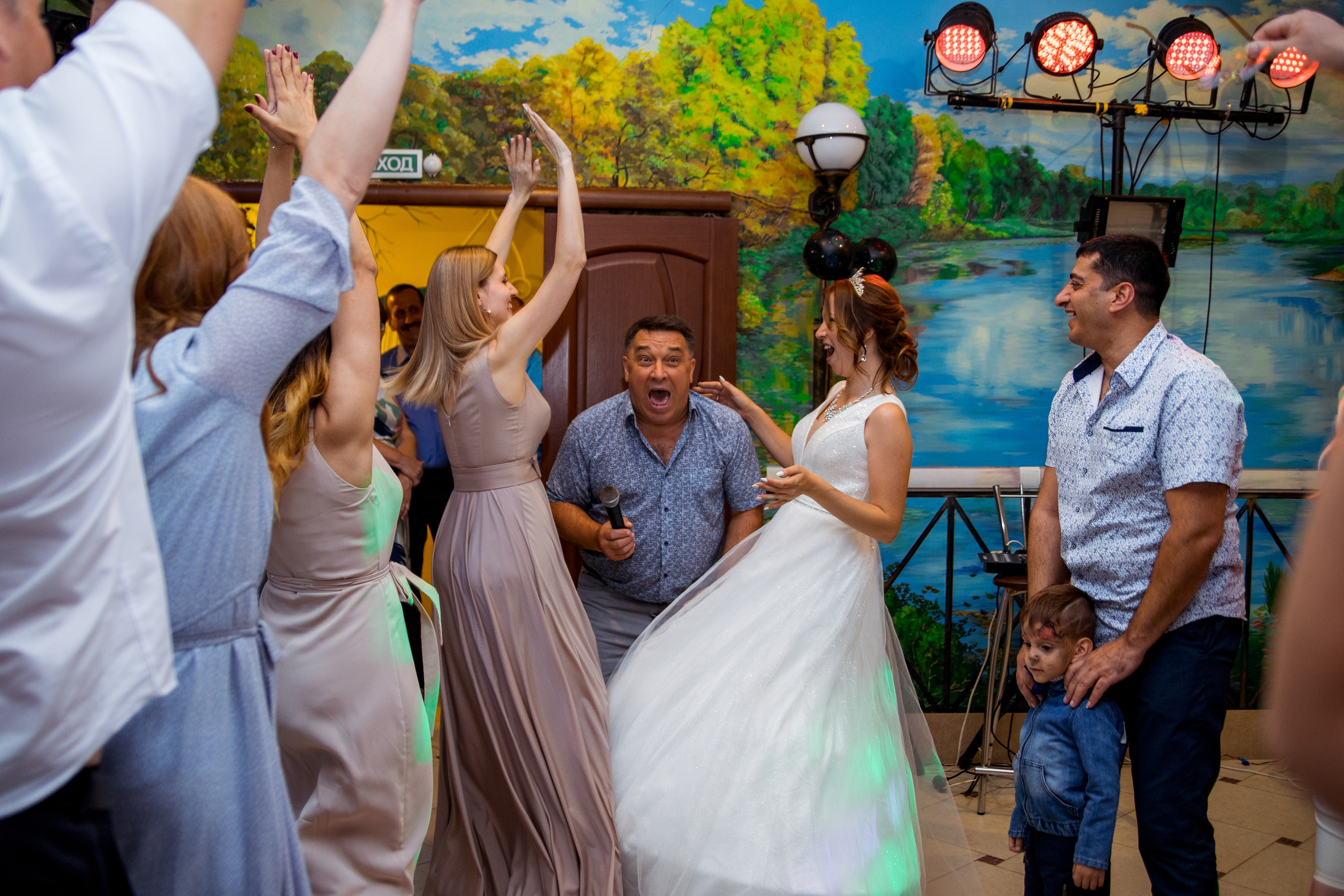 Александр + Елена. Свадебный и семейный фотограф в Михайловке Полина Крипс