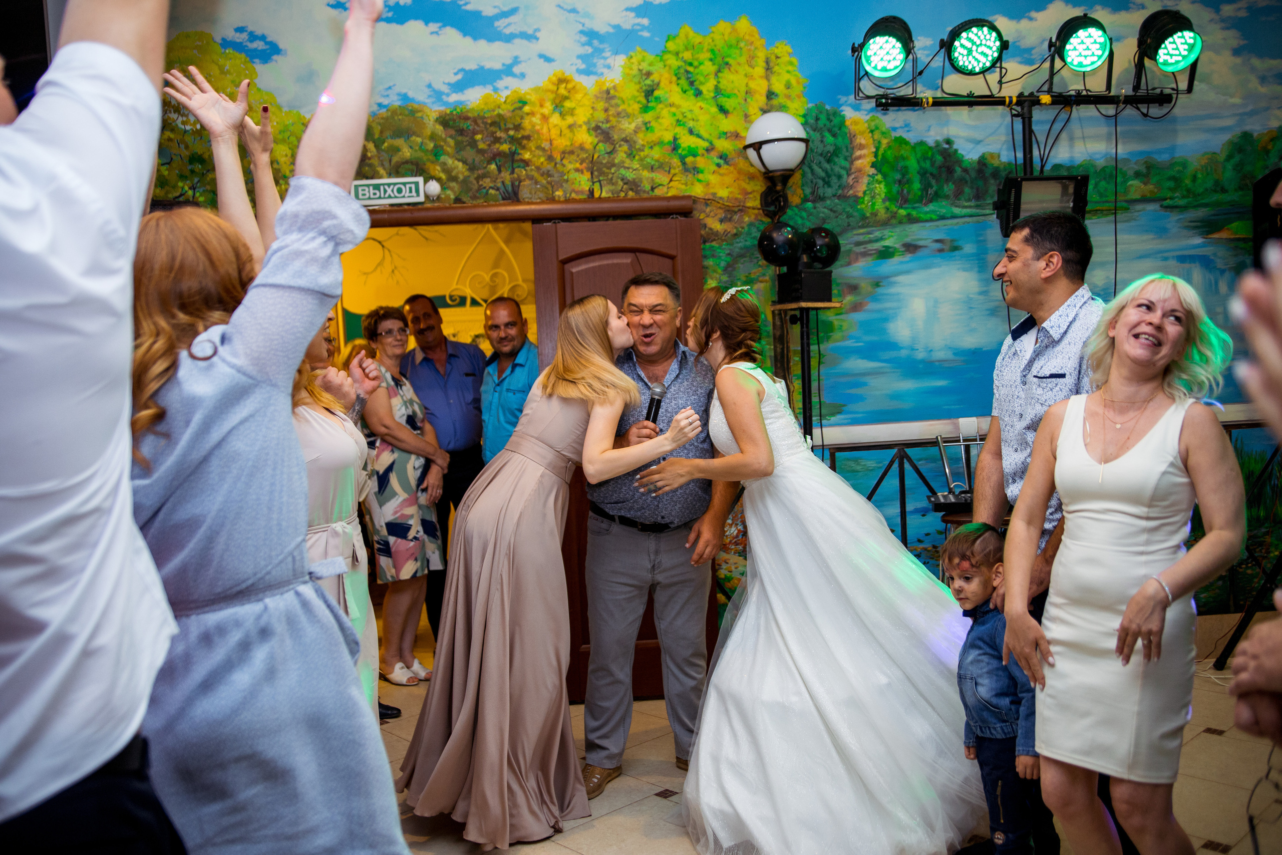 Александр + Елена. Свадебный и семейный фотограф в Михайловке Полина Крипс