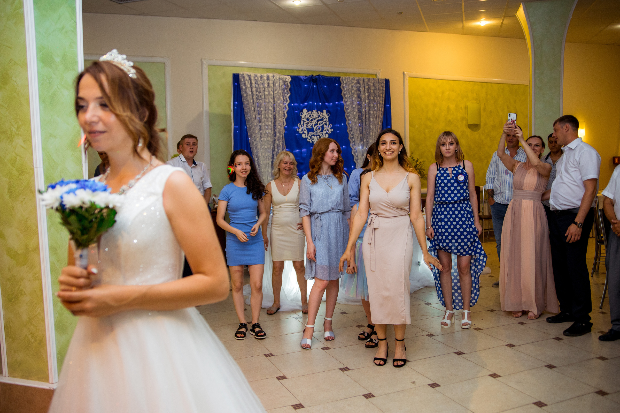 Александр + Елена. Свадебный и семейный фотограф в Михайловке Полина Крипс