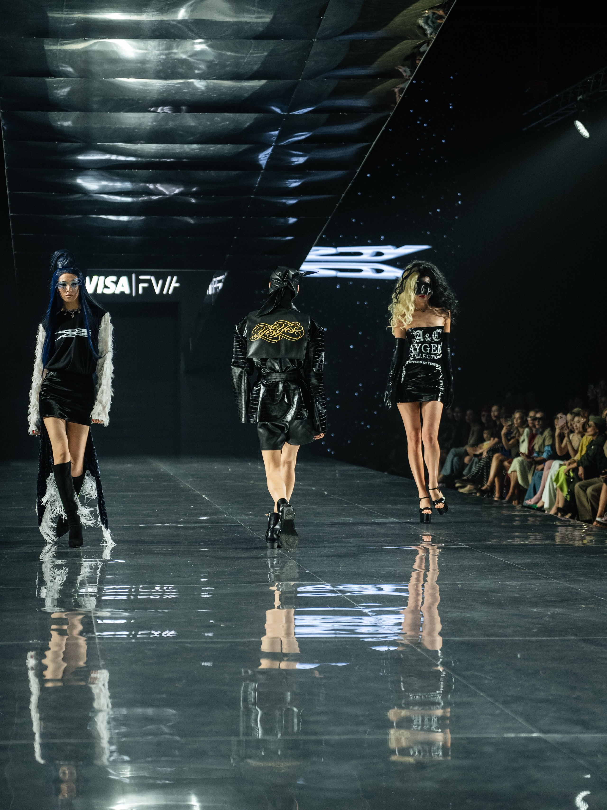 Visa Fashion Week YESYES. Сайт Алматинского НЮ АРТ, будуар и фэшн фотографа Дениса Карпенко