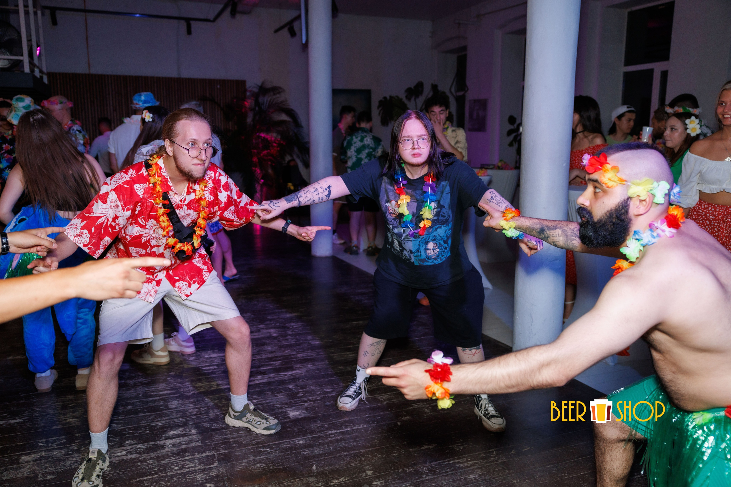 Гавайская вечеринка (Медиапорт). Свадебный фотограф и контент фотограф в Казани Малыгина Елена