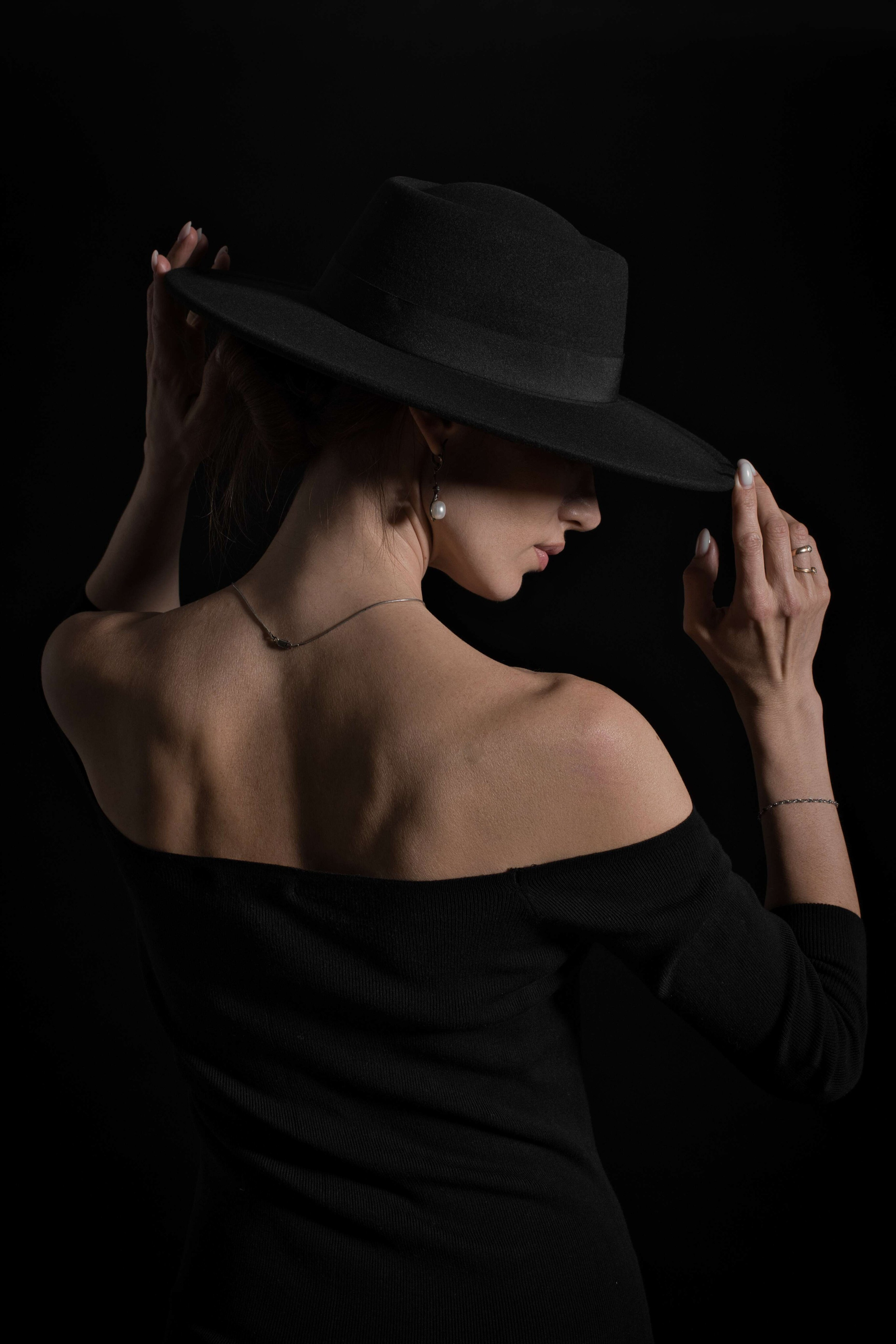 Шляпка Зорро. Фотограф Денис Кривопусков