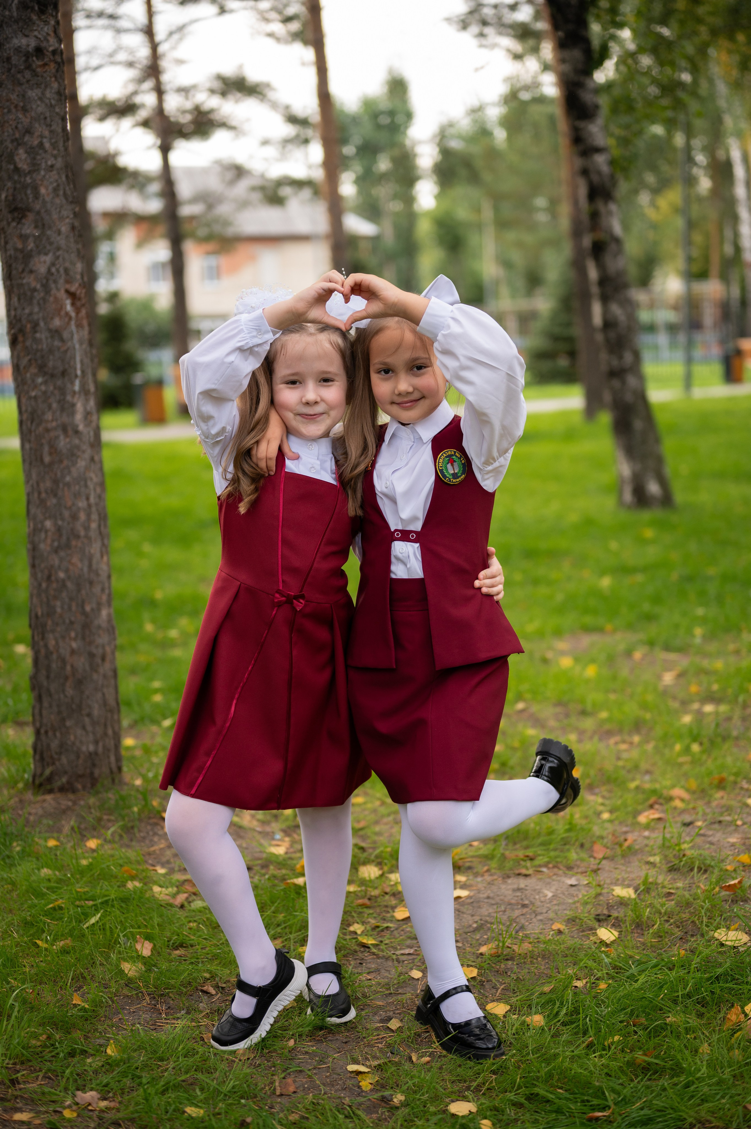 1 сентября 16 гимназия 2 класс (линейка + в классе+ на улице). Фотограф новорожденных, семейный детский в Тюмени Татьяна Морозова