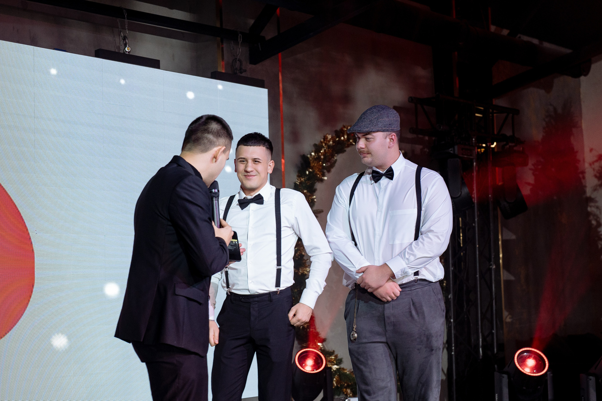 Альбион Тур