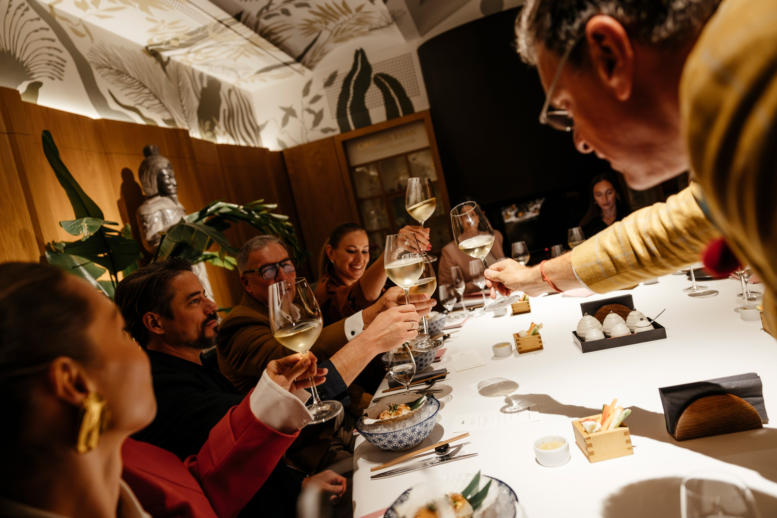 Ужин в NOVIKOV Carlton. Репортажный, event, концертный и backstage фотограф из Москвы Виталий Кривцов