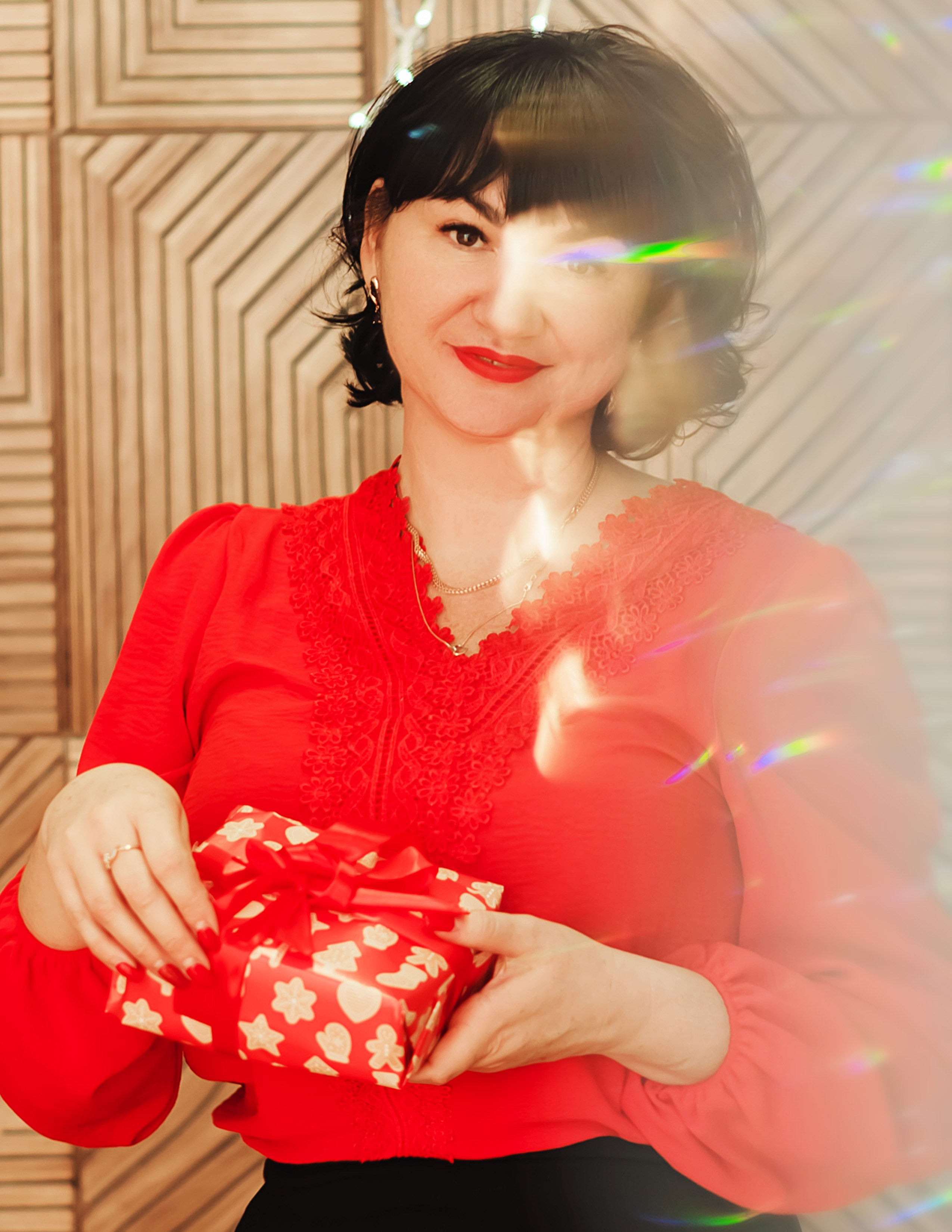 Новогодний портрет с эффектом с огоньками.