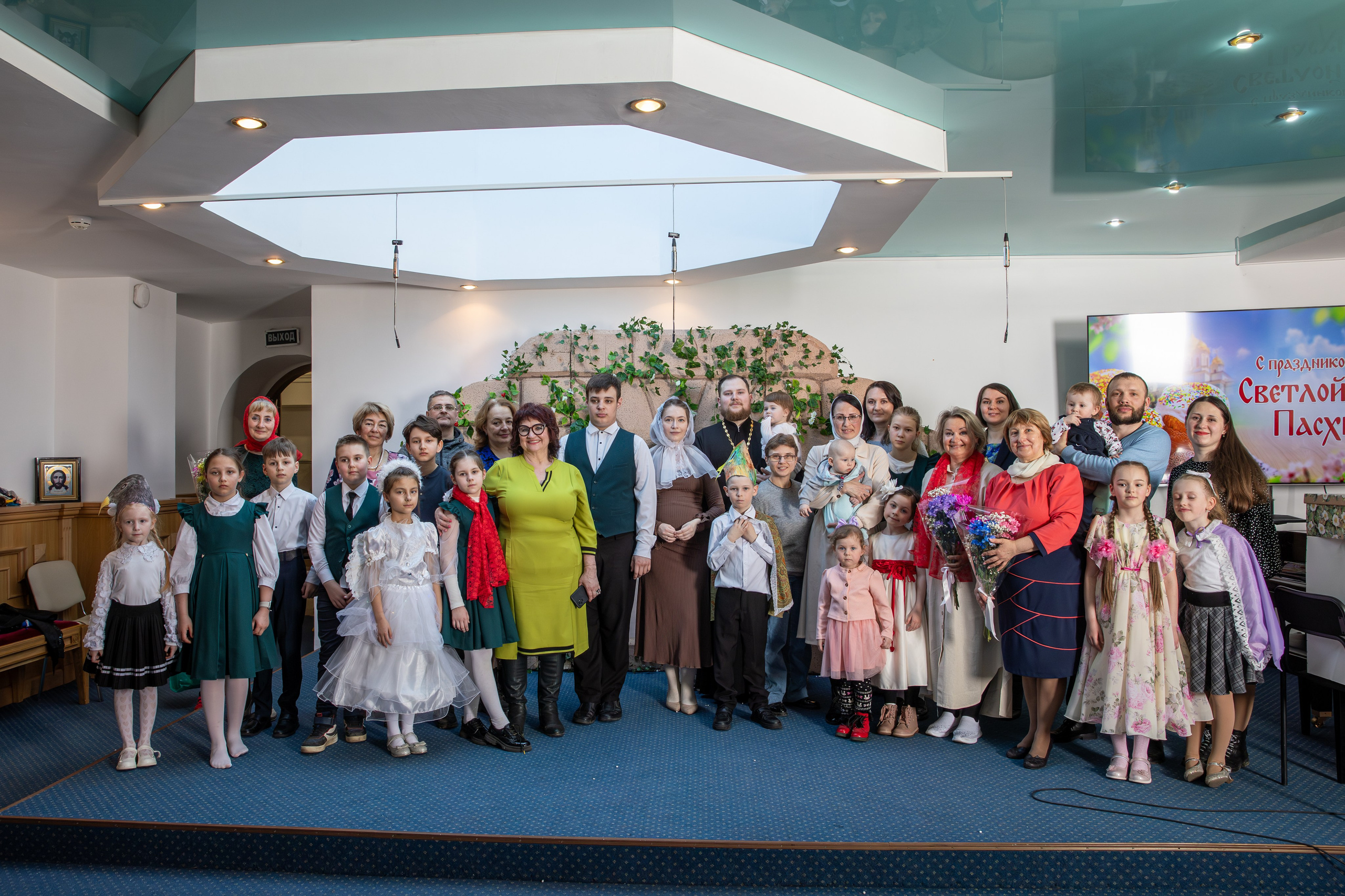 Пасхальный концерт Воскресная школа 2025. Фотограф Таинств Крещение и Венчания г. Магадан Власова Ульяна