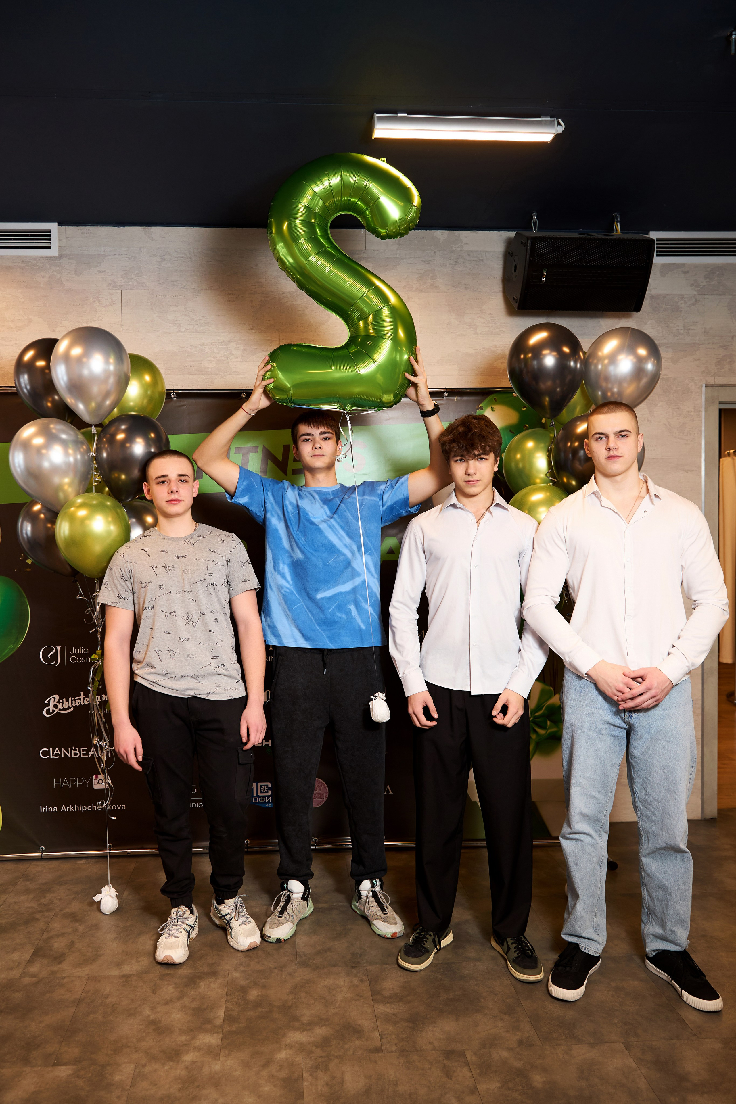 SQ — ФИТНЕС. 2 ГОДА. Фотограф Липецк. Фотограф в Липецке Татьяна Минаева. Портретный фотограф Липецк. Свадебный фотограф Липецк. Бизнес фотограф Липецк