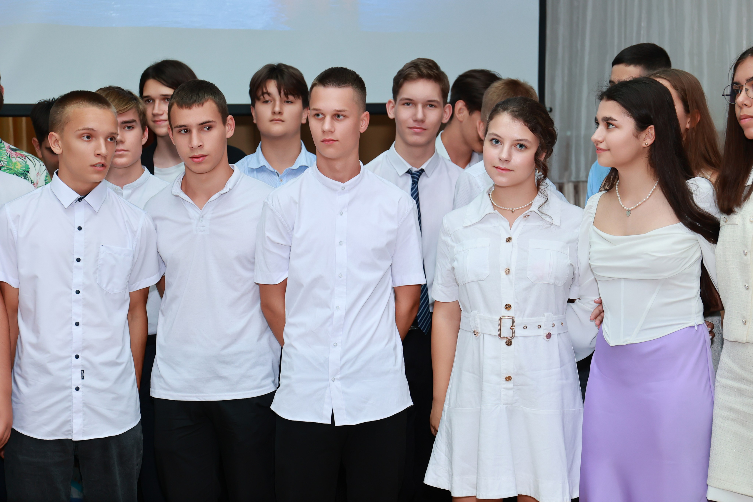 Вручение аттестатов Лицей 64. Детский семейный фотограф Краснодар