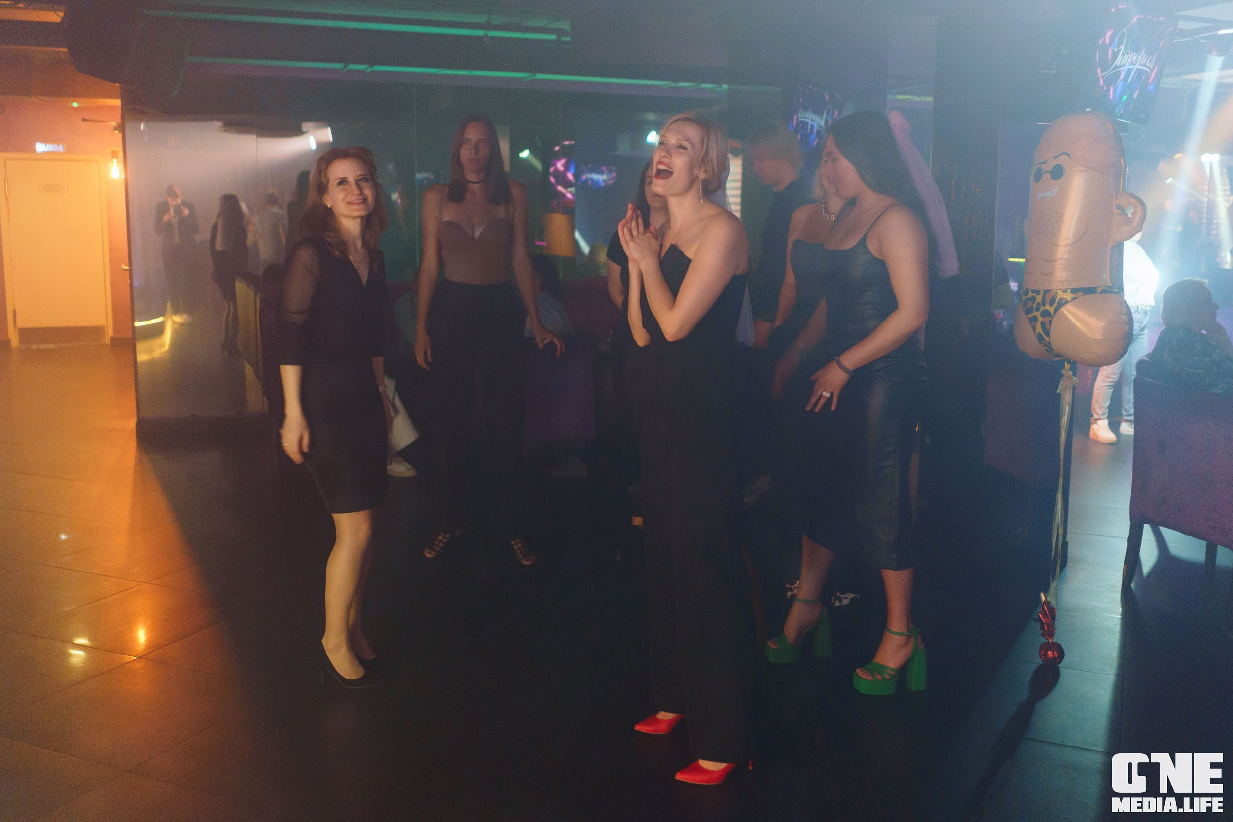Фоторепортаж из караоке-клубе Эйфория. One Media Life: фоторепортажи, фотоотчеты с мероприятий и заведений