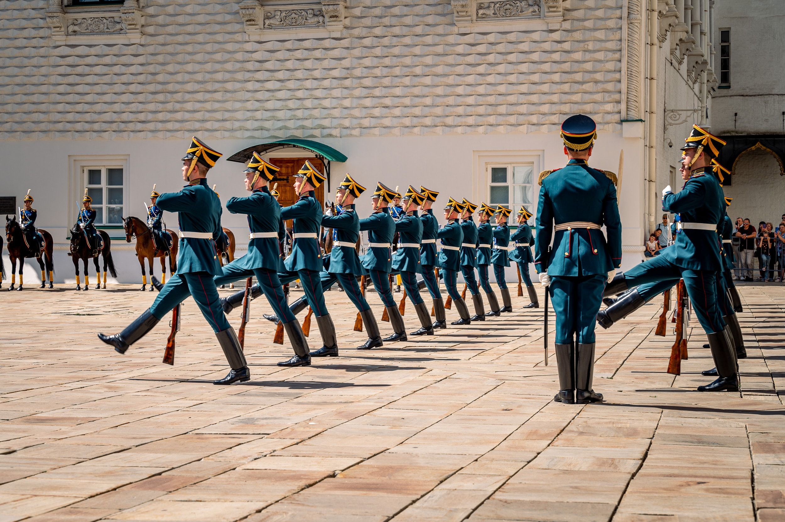 Соборная площадь Московского Кремля. Бизнес фотограф в Москве Алексей Кознев