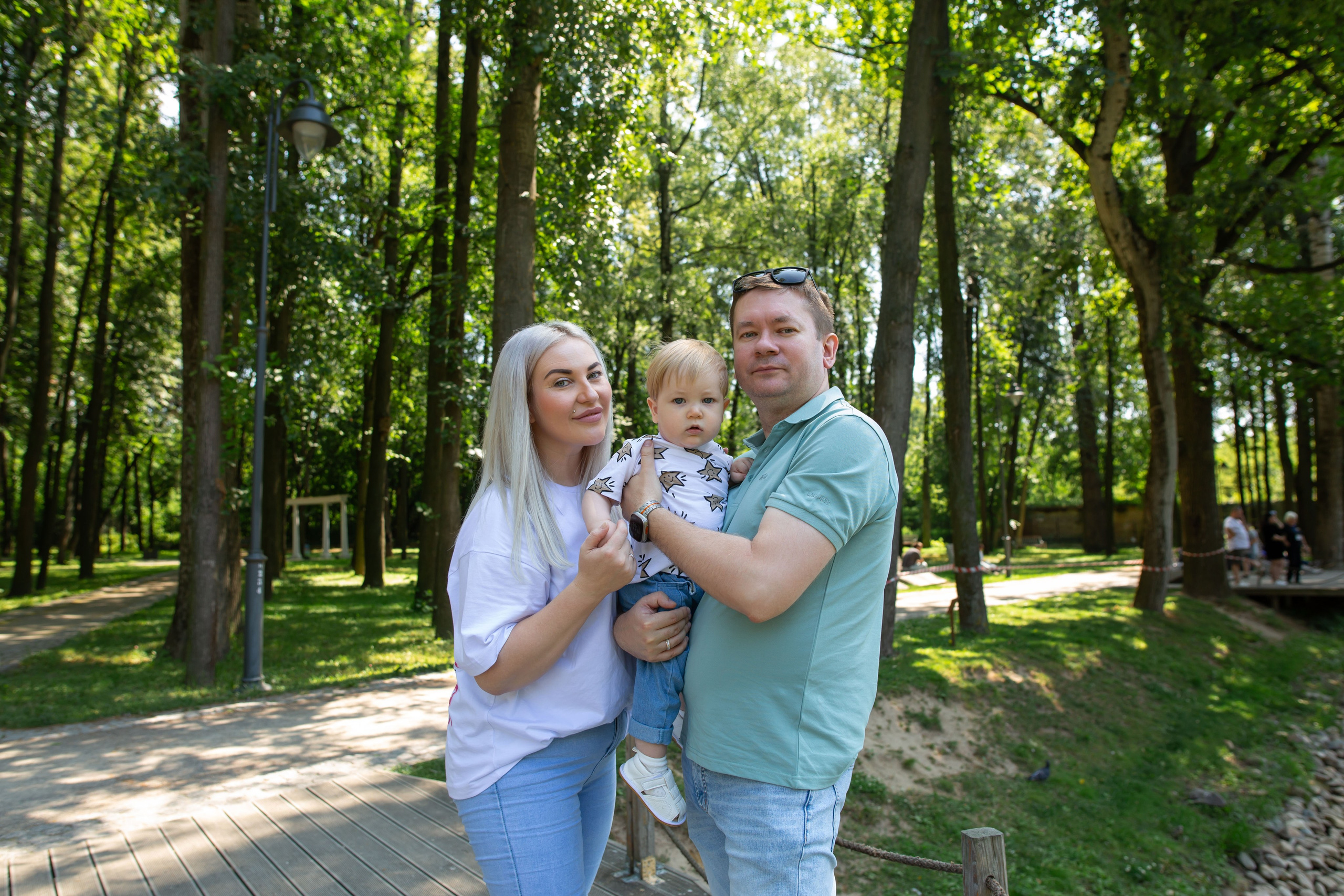 Семейная фотосессия Святослава в парке. Семейный и детский фотограф Анна Петракова