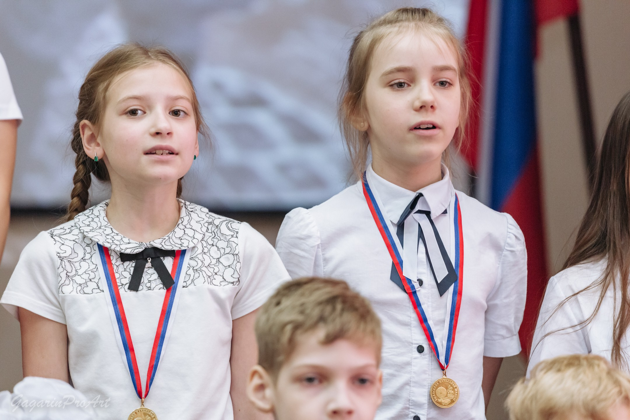 Репортаж в школе на выпускной. Фотограф на выпускной. GagarinProArt