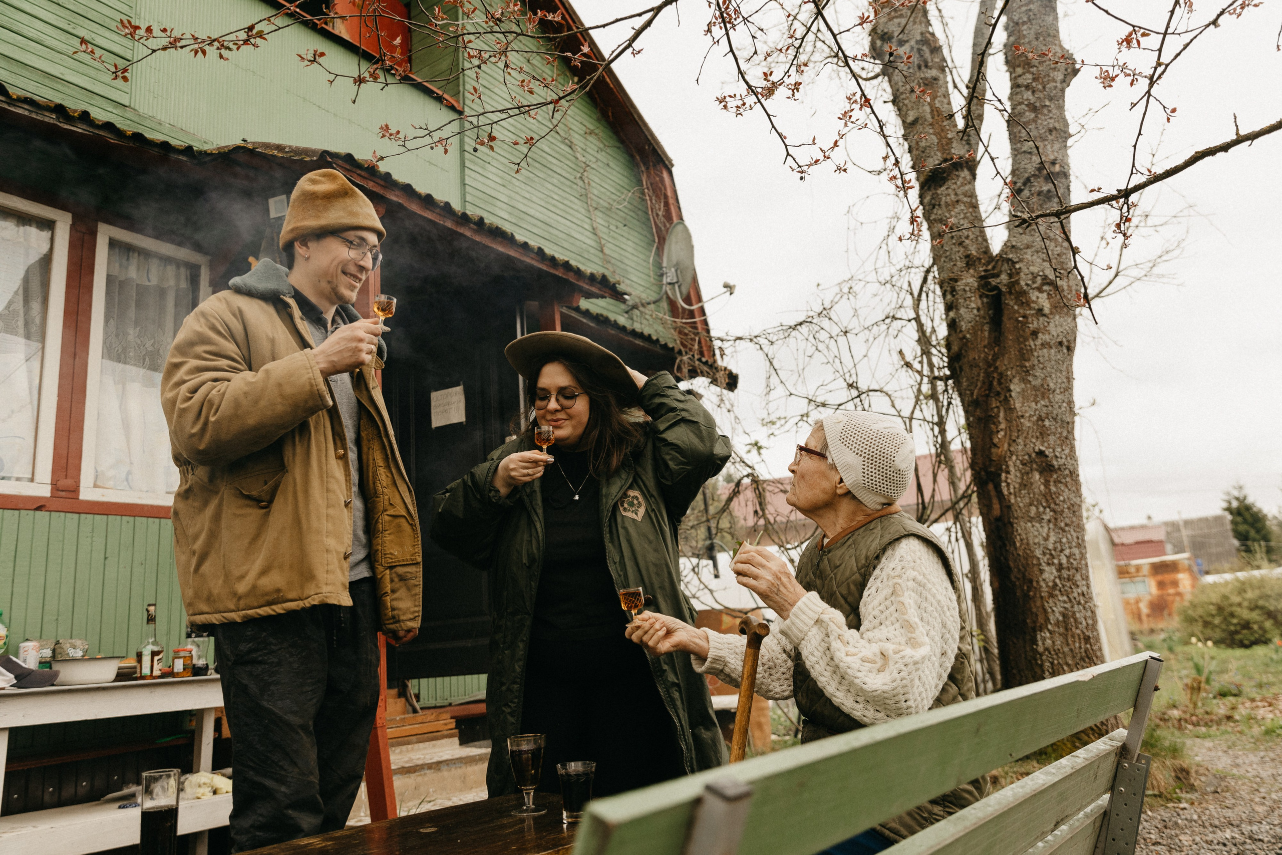 Юля, Митя, Ирина Александровна. Главная