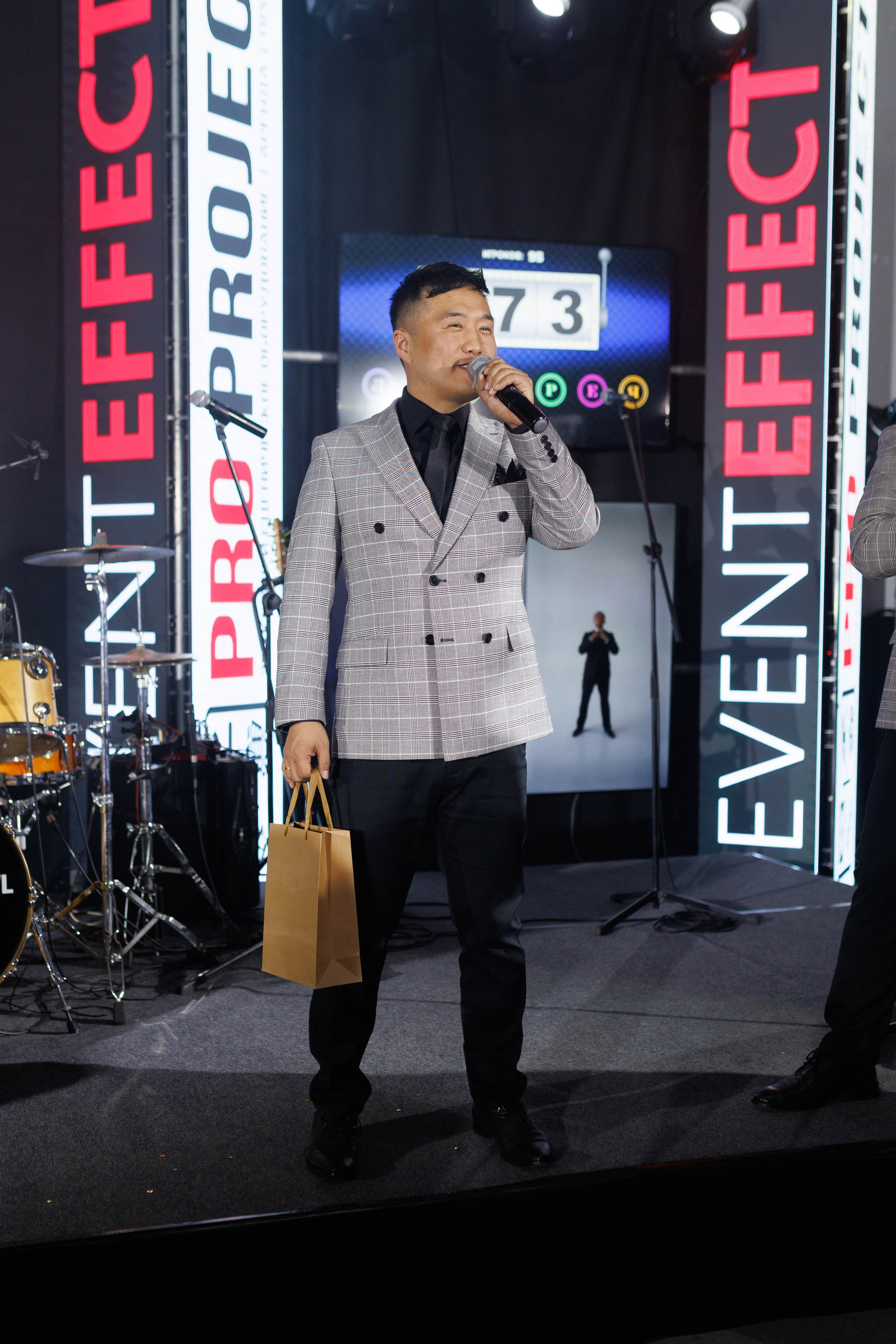 EventEffect HR вечеринка. Репортажный и портретный фотограф во Владивостоке Шегай Андрей