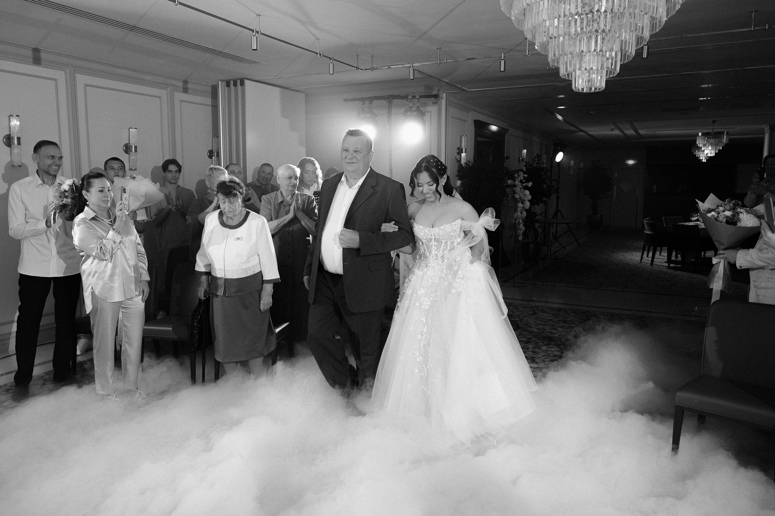 МАКСИМ И ЛИЗА, ЧЕЛСИТИ. Свадебный и индивидуальный фотограф в Челябинске Евгения Негодяева