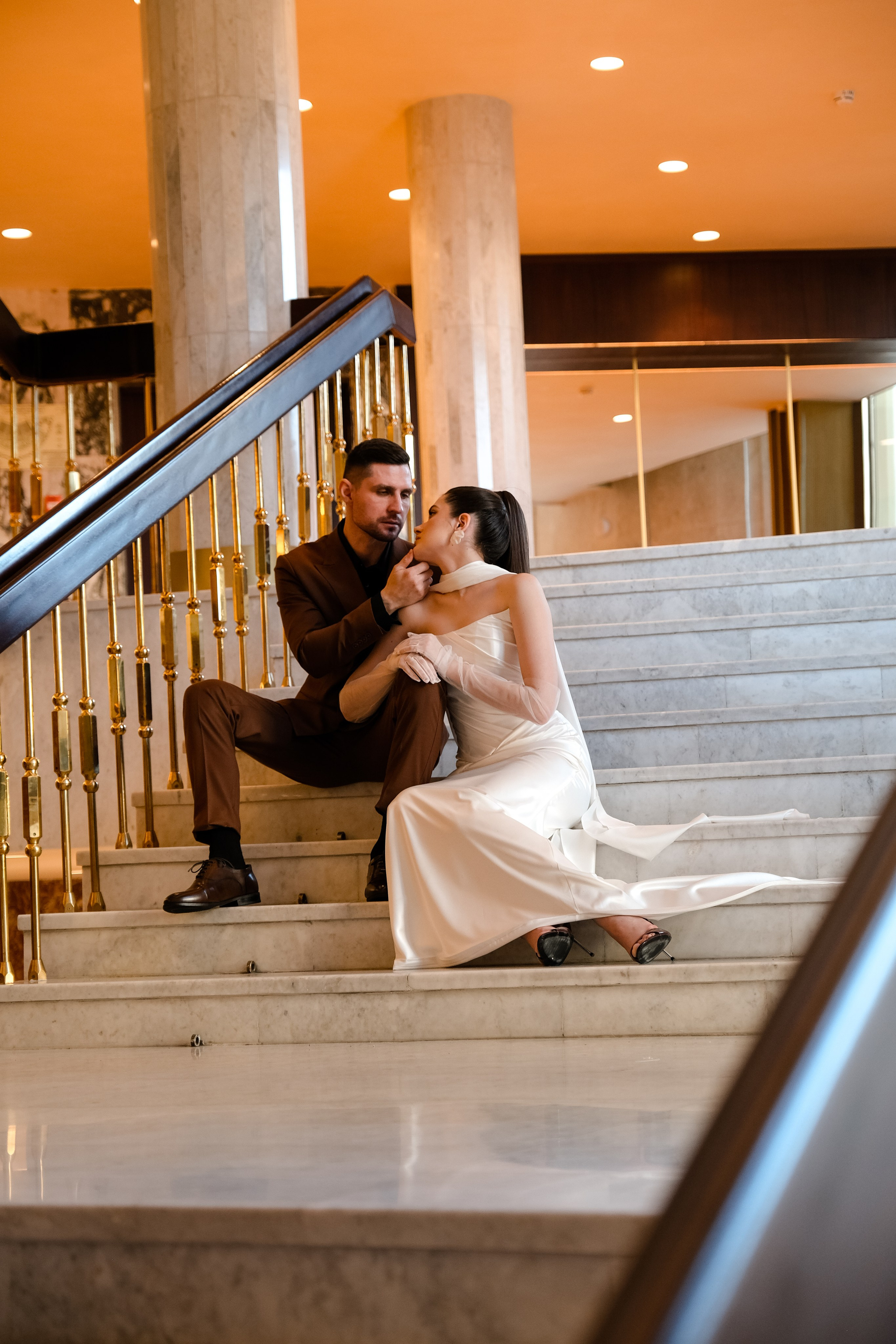 Свадебная фотосессия в театре драмы имени Наума Орлова. Свадебный фотограф в Челябинске Сырчикова Наталья