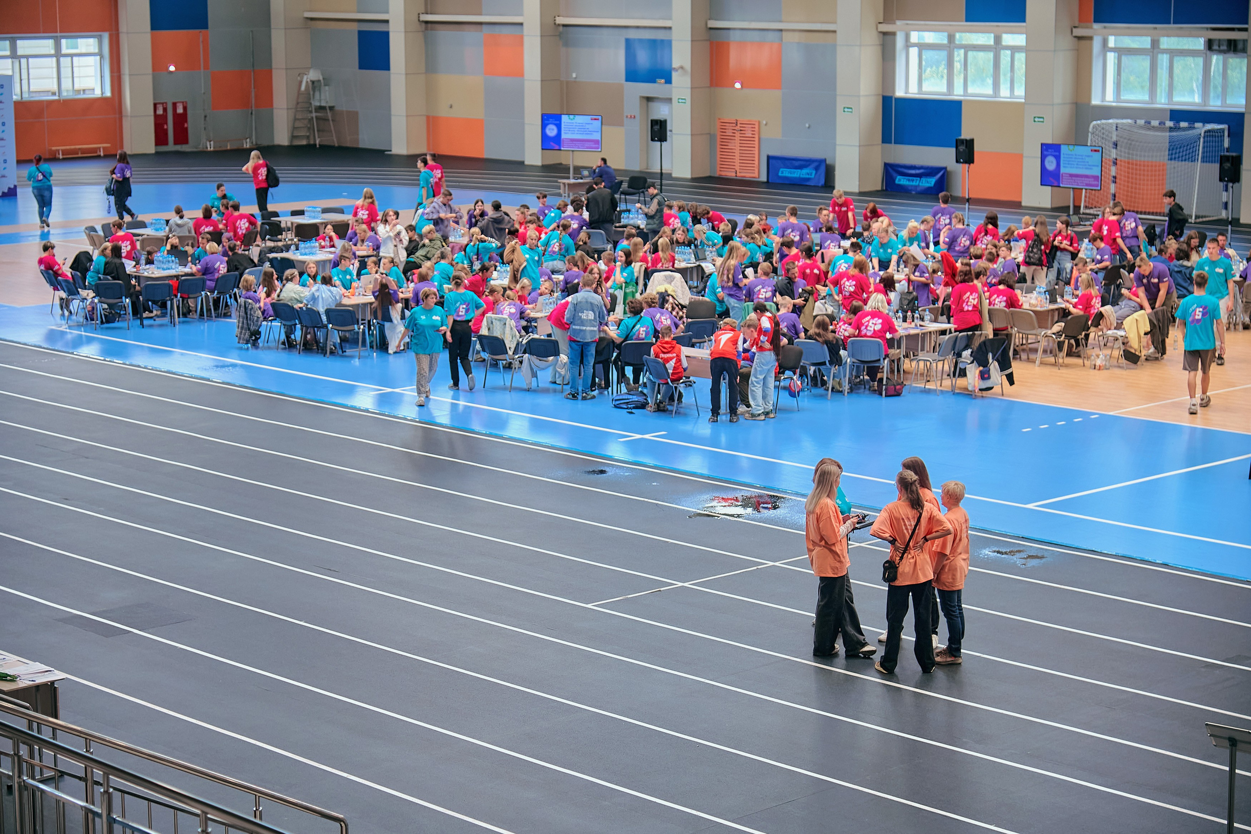 Большая перемена. Фотограф Яковлев Роман — Красноярск