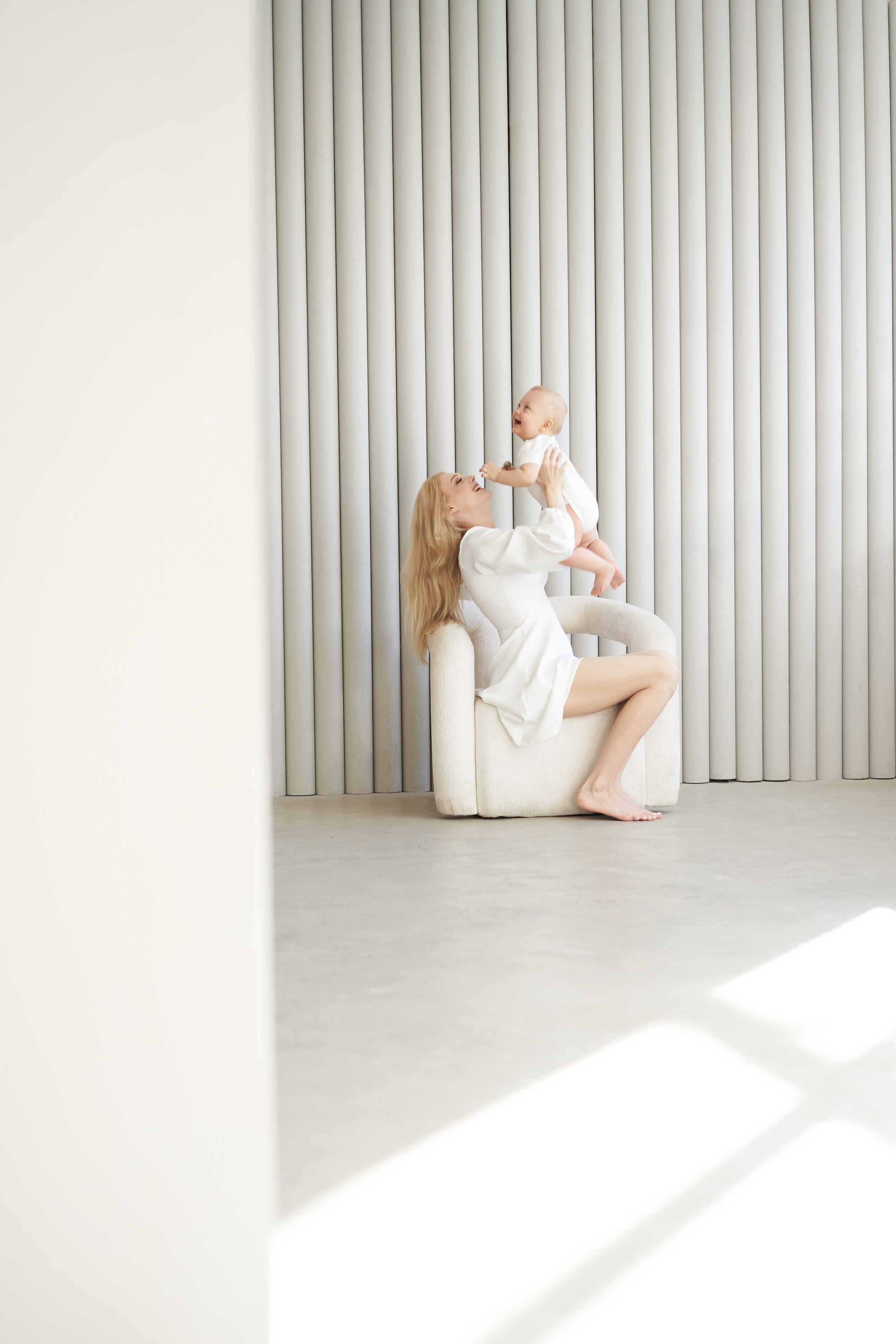 Семейная фотосессия в студии. Фотограф Екатеринбург Кокшарова Александра