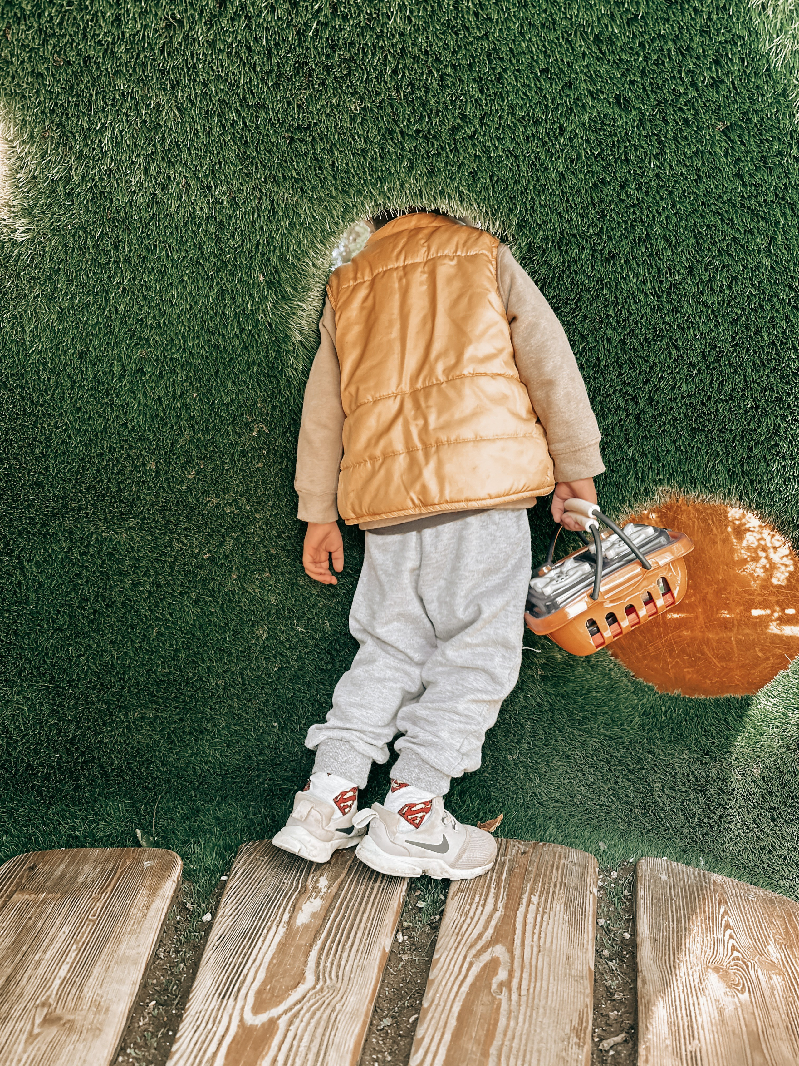 Дети. Смотри, красота!