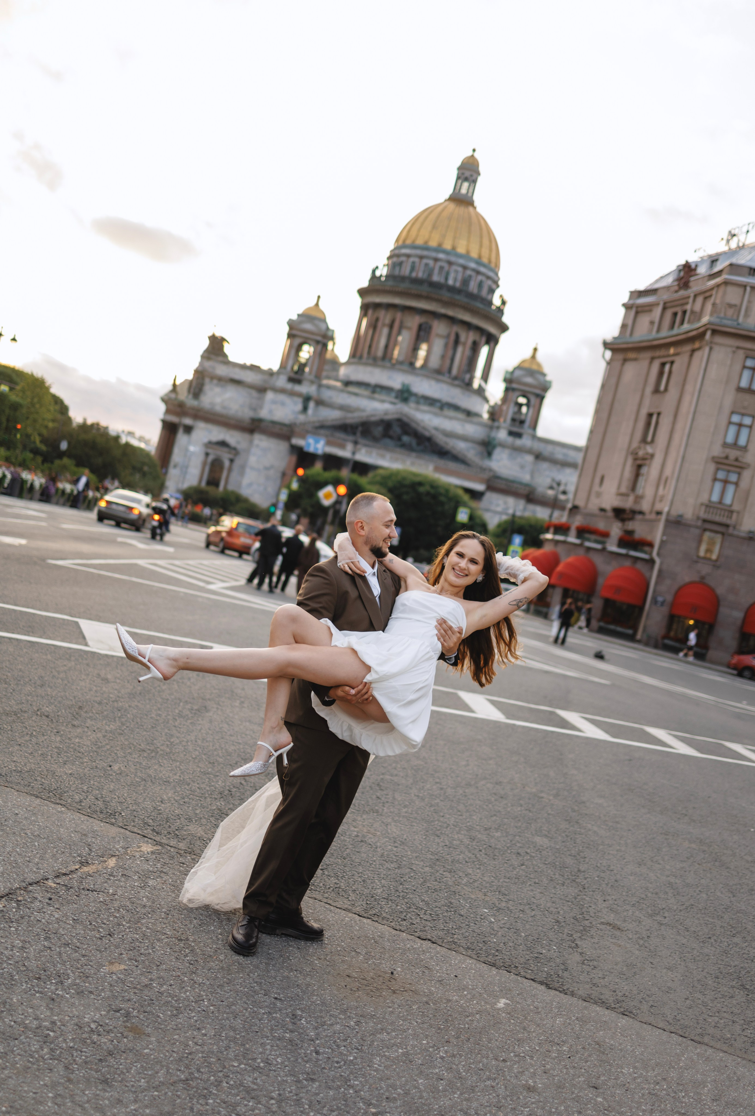 Руслан и Виолетта — Исаакий, Зимняя канавка. Боженова Елена фотограф Санкт-Петербург