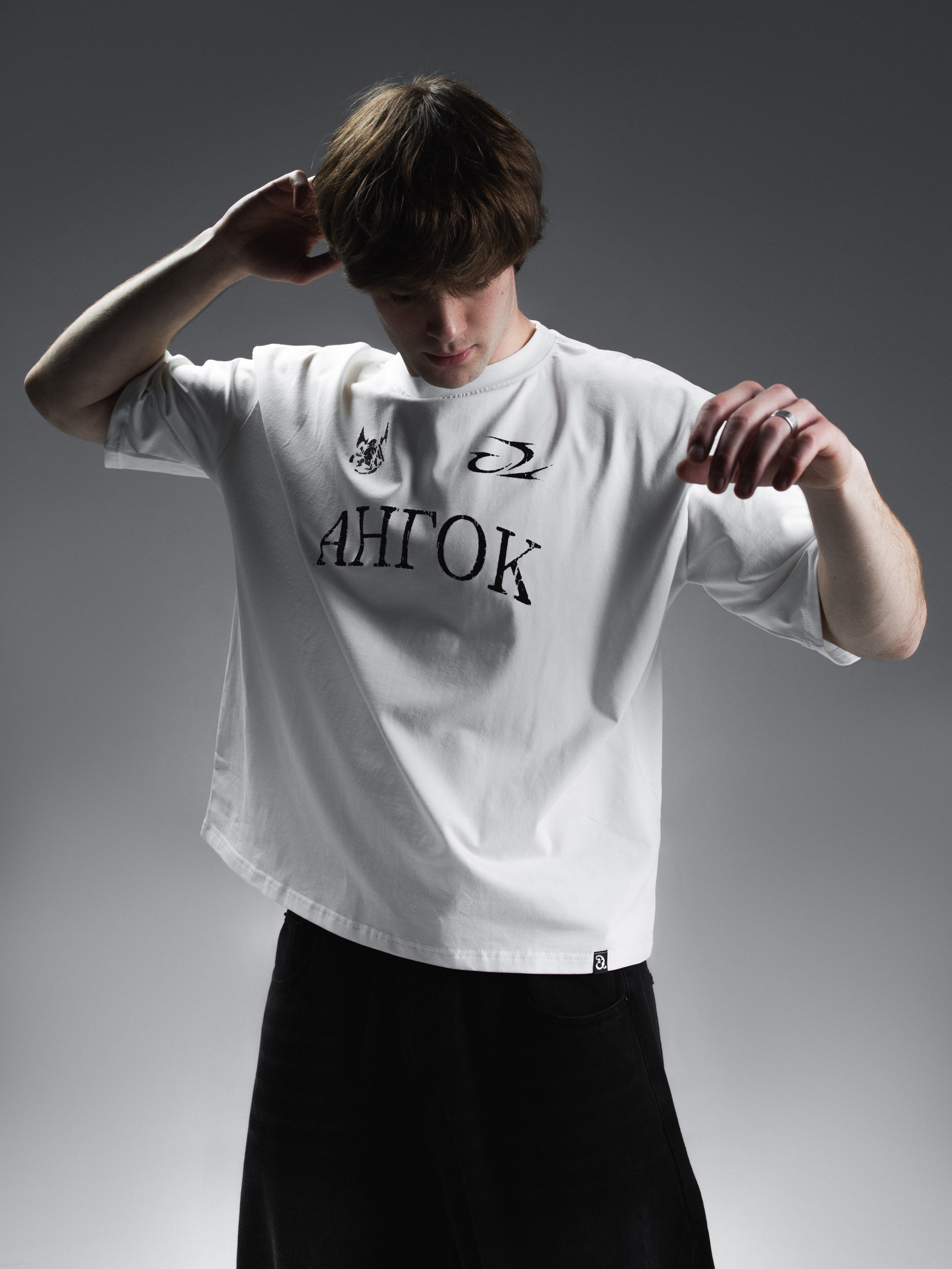 КАТАЛОГ | серый фон. RUNA production — стильные съемки для брендов