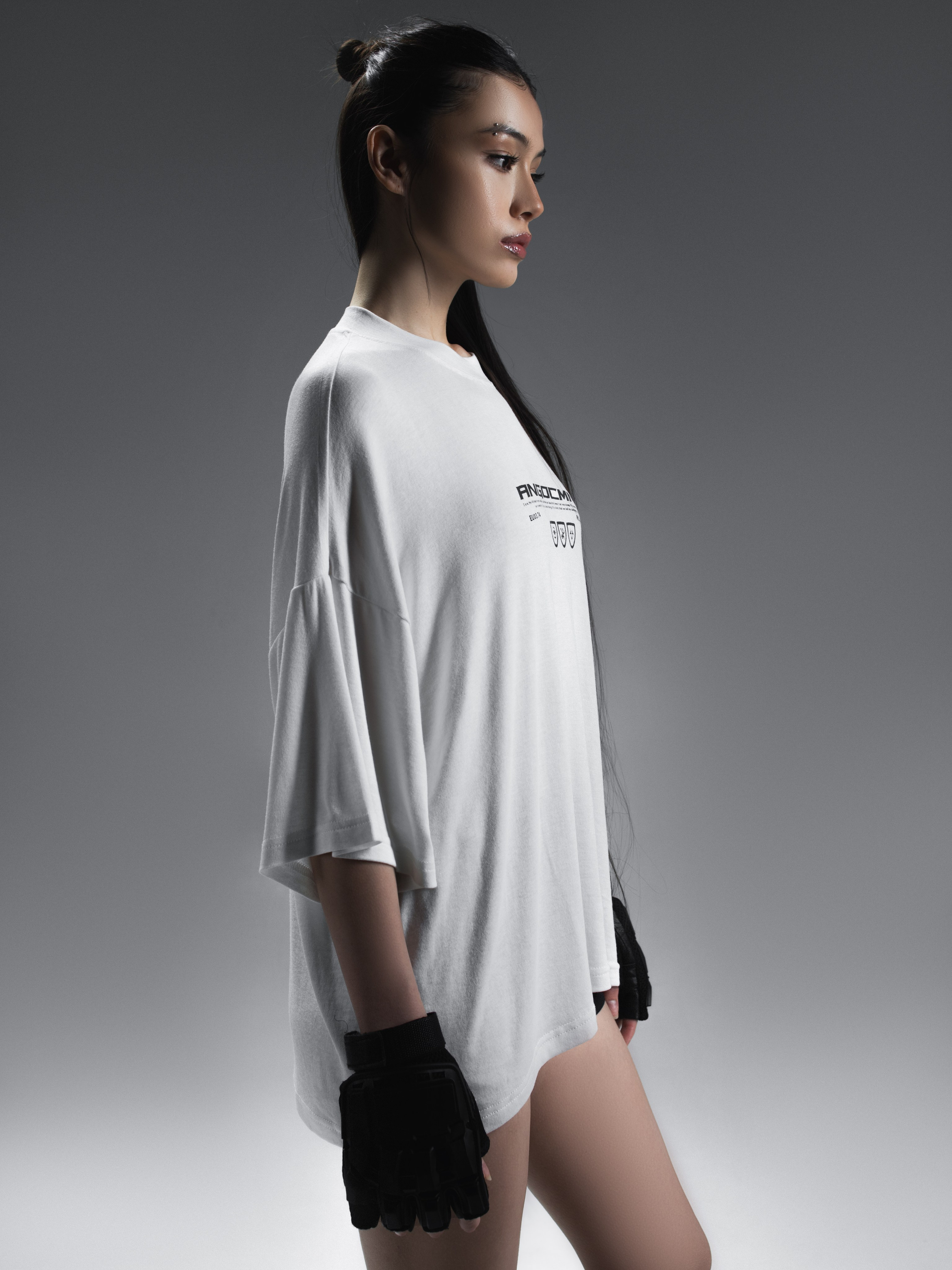 КАТАЛОГ | серый фон. RUNA production — стильные съемки для брендов