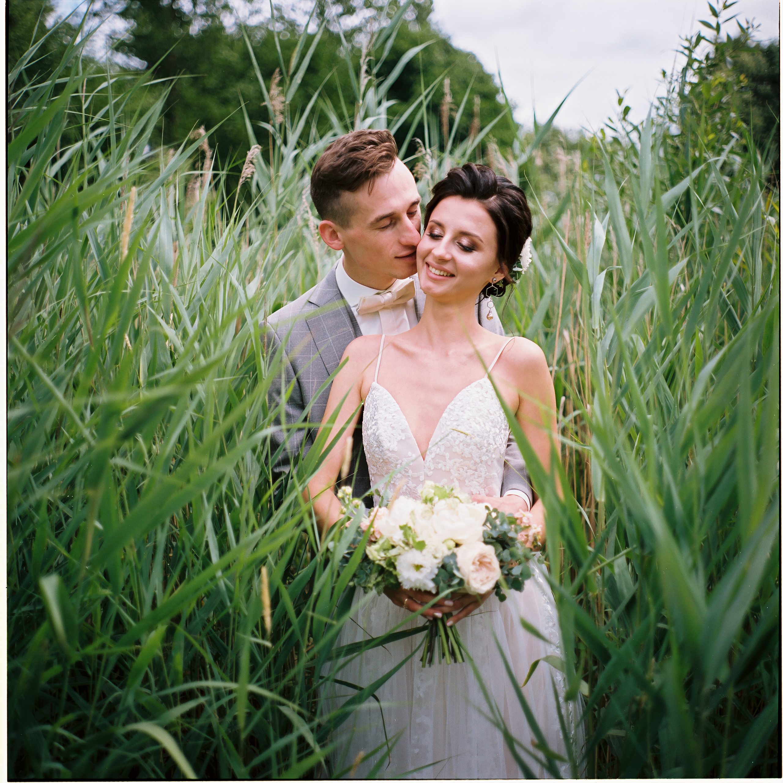 Алексей и Алёна. Плёнка. Минск. Фотограф Дмитрий Щекочихин
