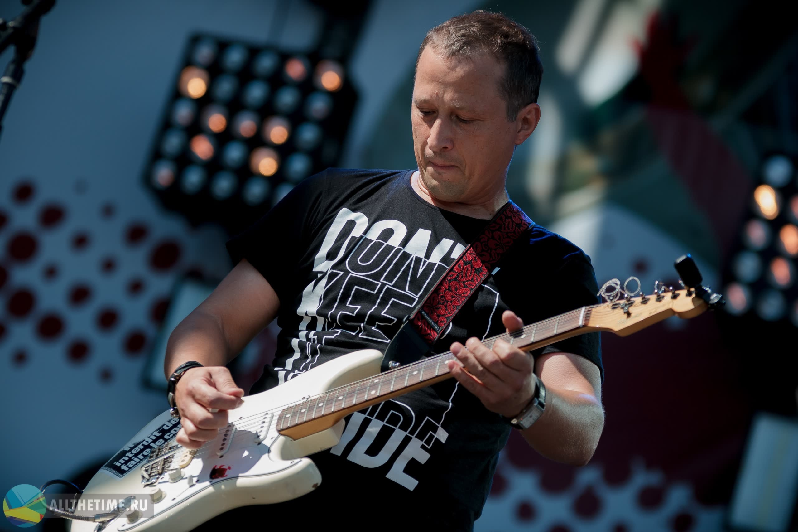 НАШИ В ГОРОДЕ. Магия музыки в кадре: Концертная Фотография