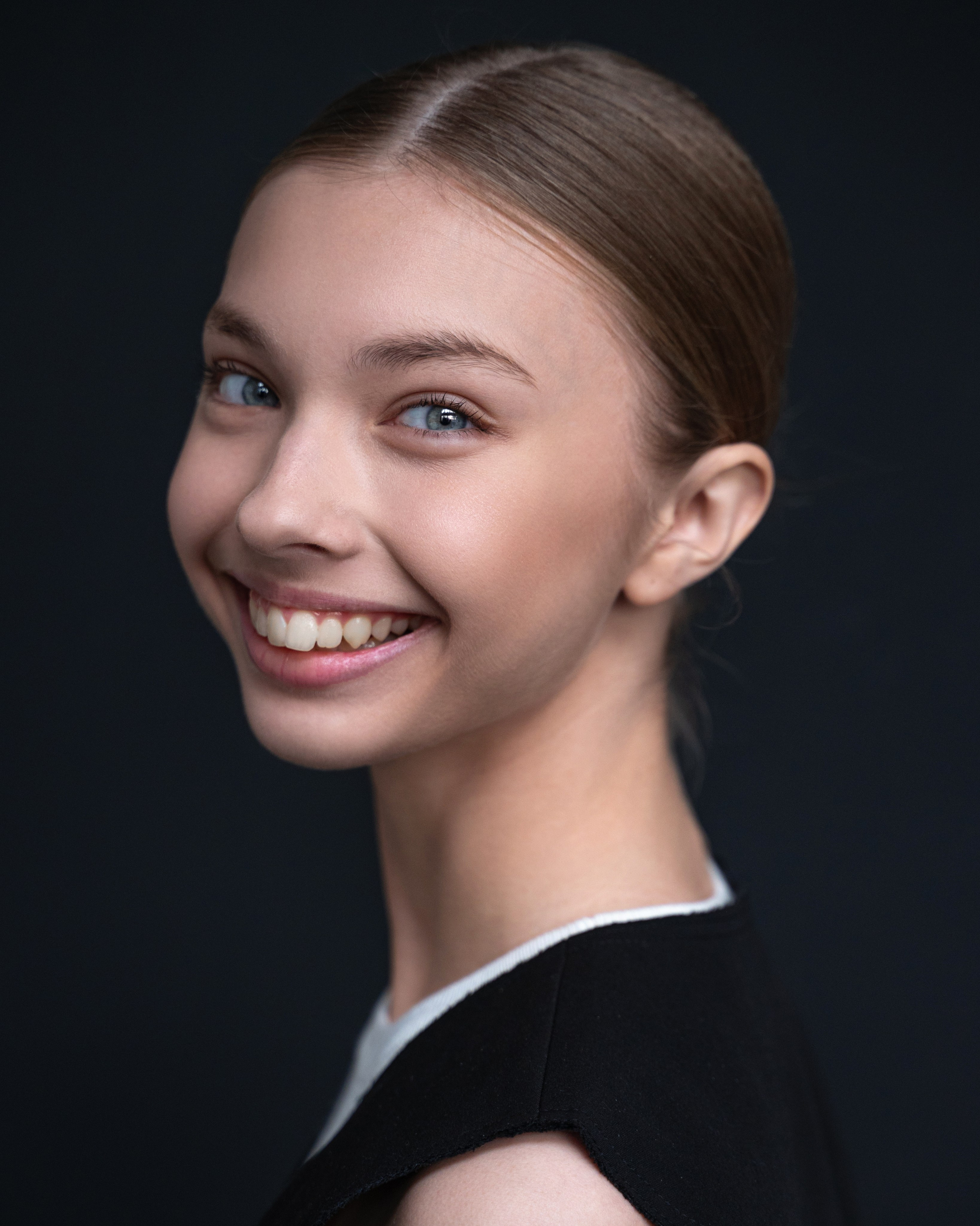 ПОДГОТОВКА ХЭДШОТЫ. Фотограф Москва Виктория Вишневская актерское / модельное портфолио